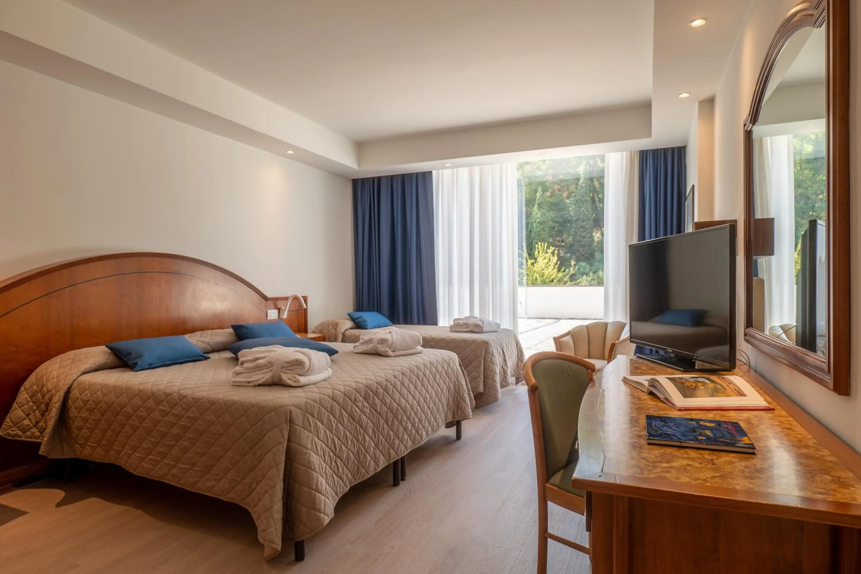 Bedroom, Bed in Hotel Terme Millepini