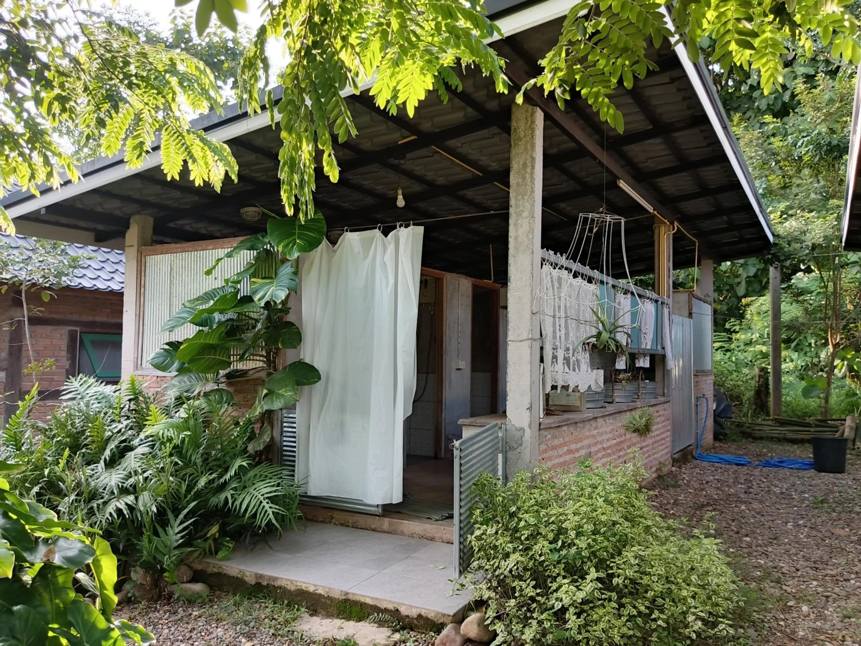 THE RIVER RUNS CHIANG KLANG