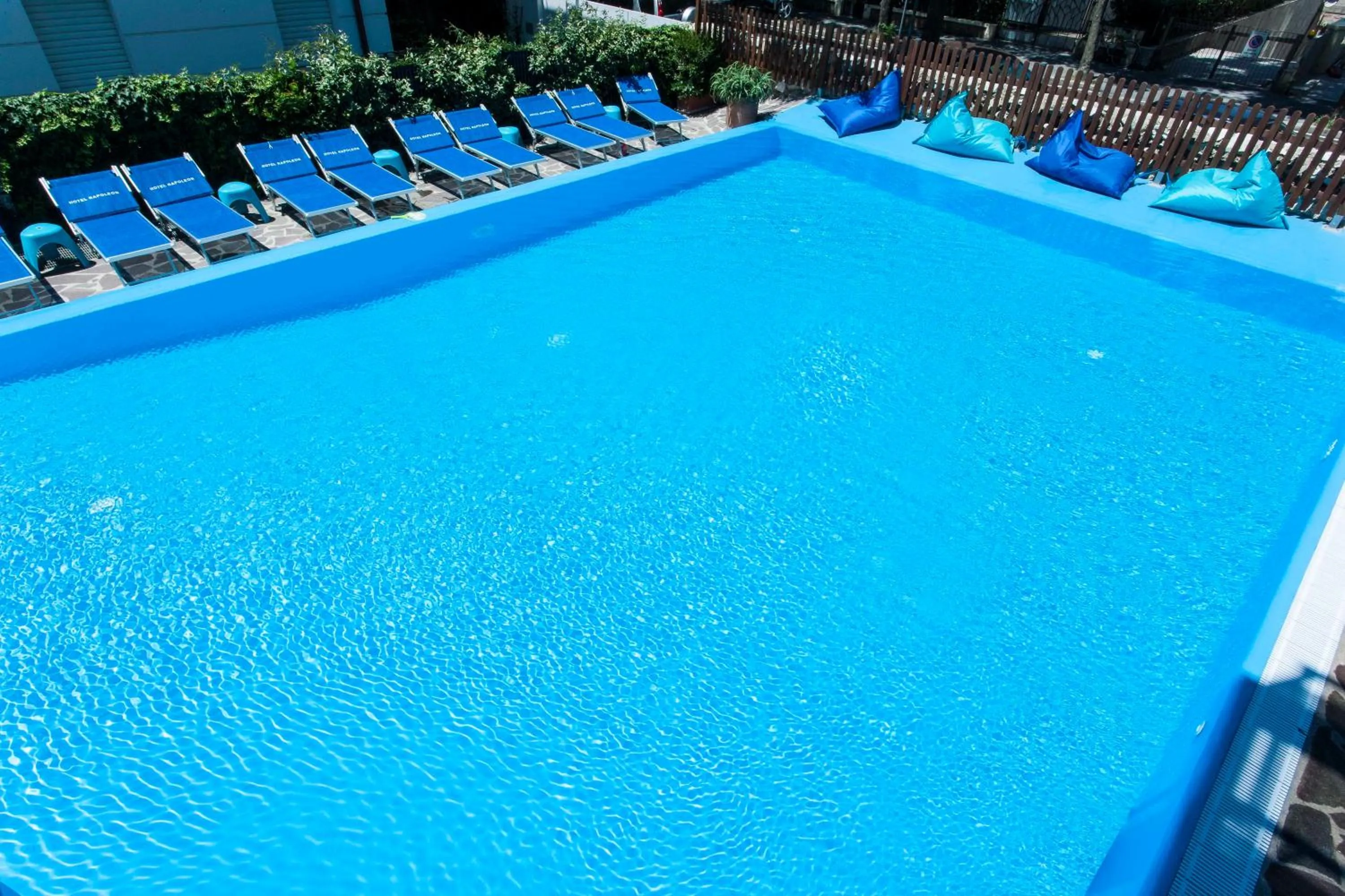 Swimming pool in Hotel Napoleon