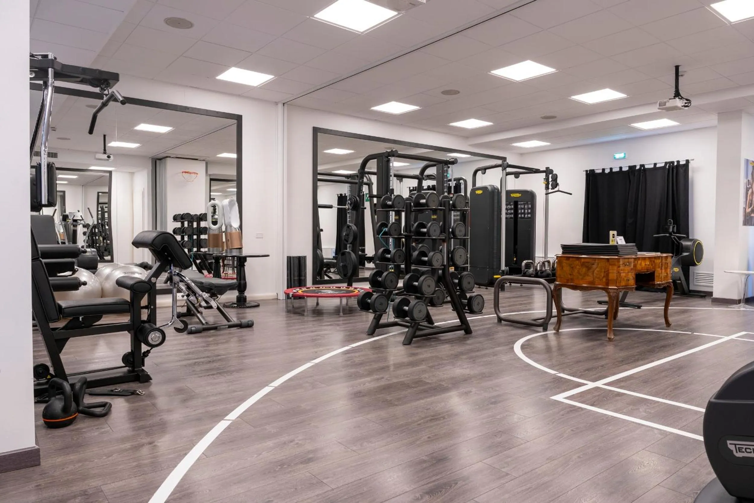 Fitness centre/facilities in The Aries Hotel