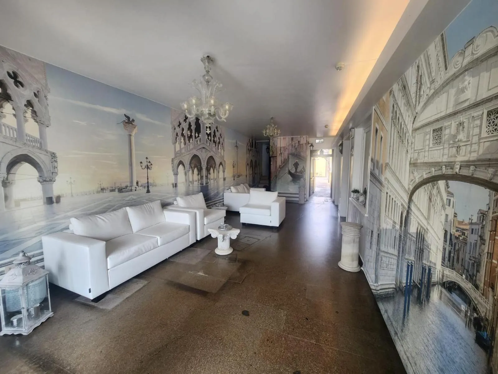 Lobby or reception in Albergo Alla Campana