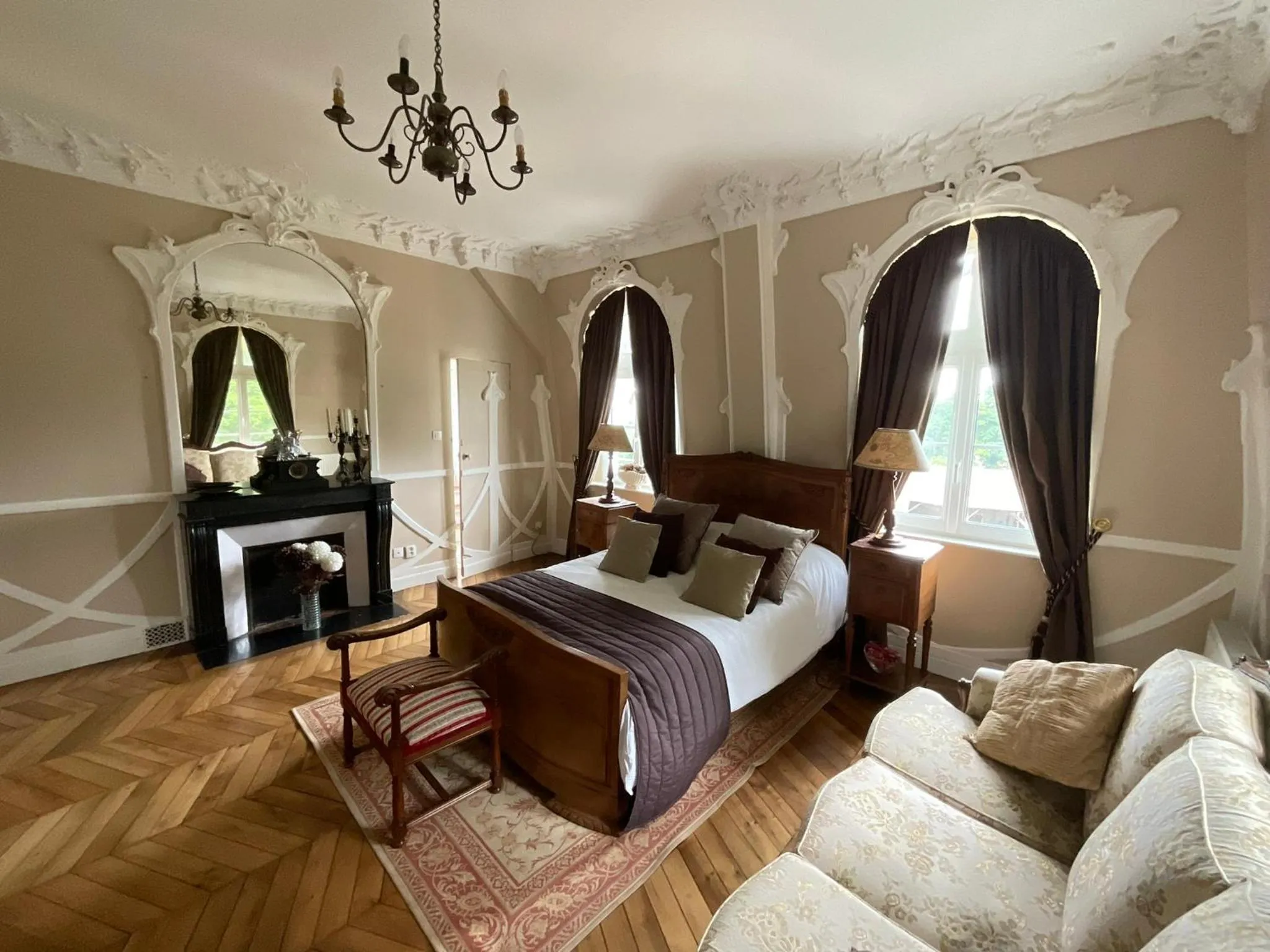 Manoir Sainte Cecile Art Nouveau