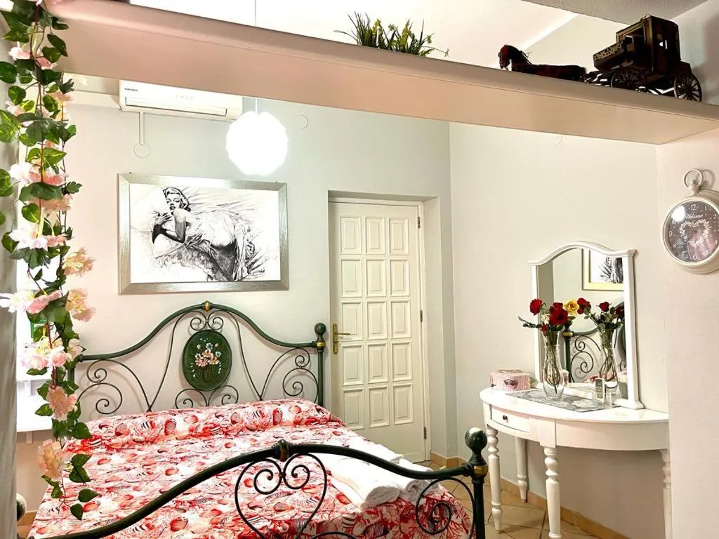 Bedroom, Bed in AMATI HOLIDAYS