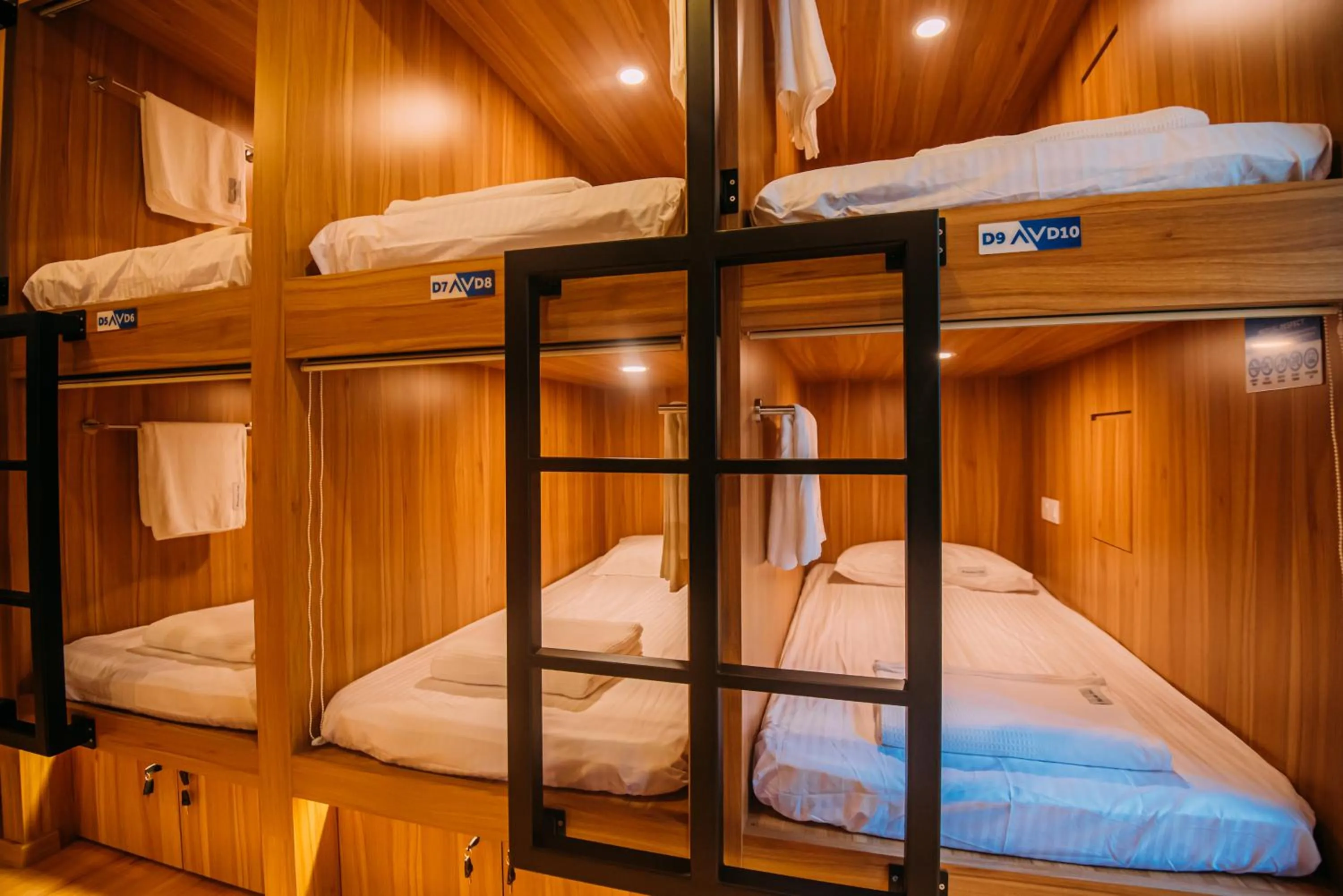 bunk bed, Bed in Bluewaters Pods 38 Hongkong St