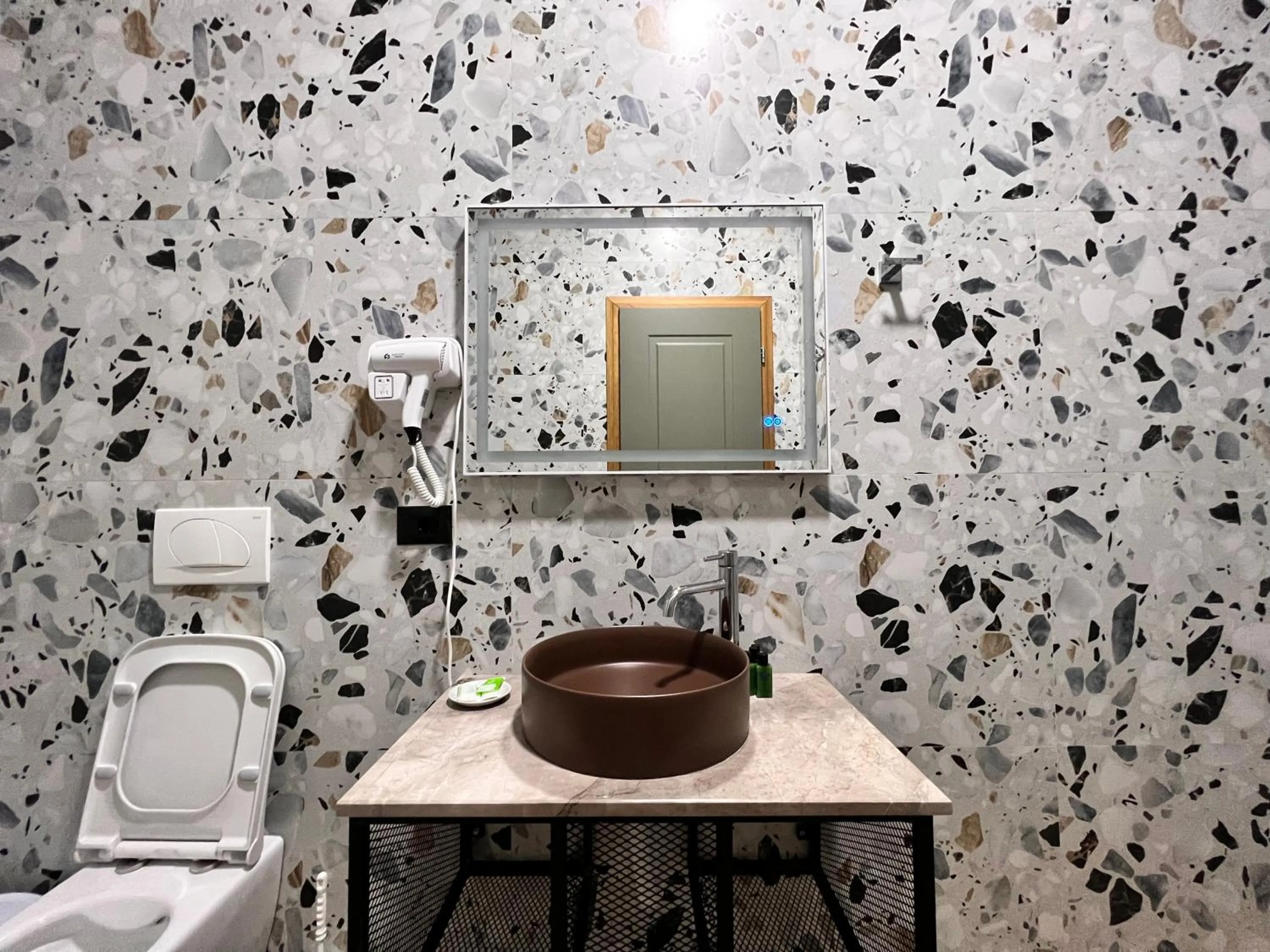 Toilet in Happy Stay