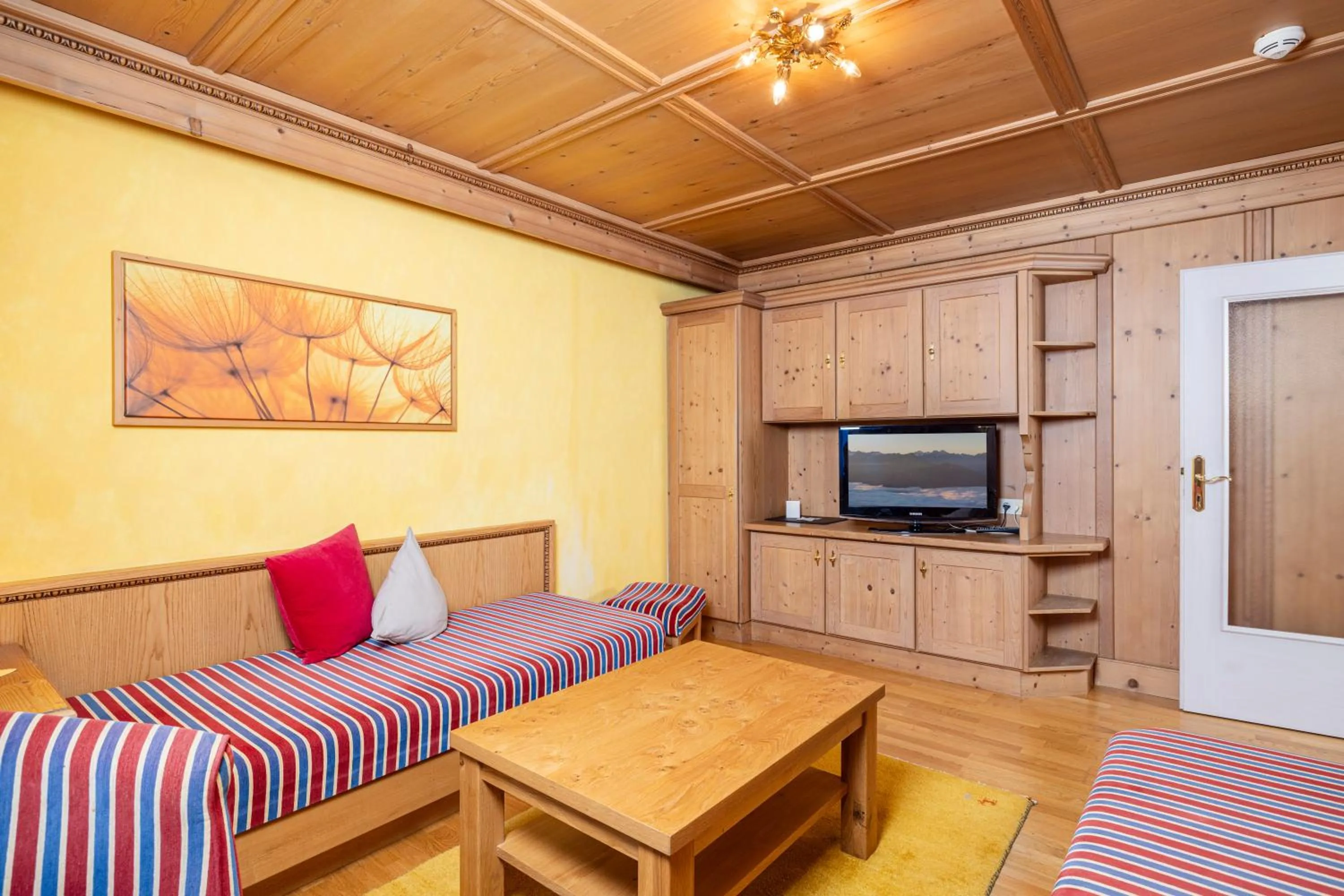 Living room in Aparthotel Landhaus St. Joseph (Indoor Pool)