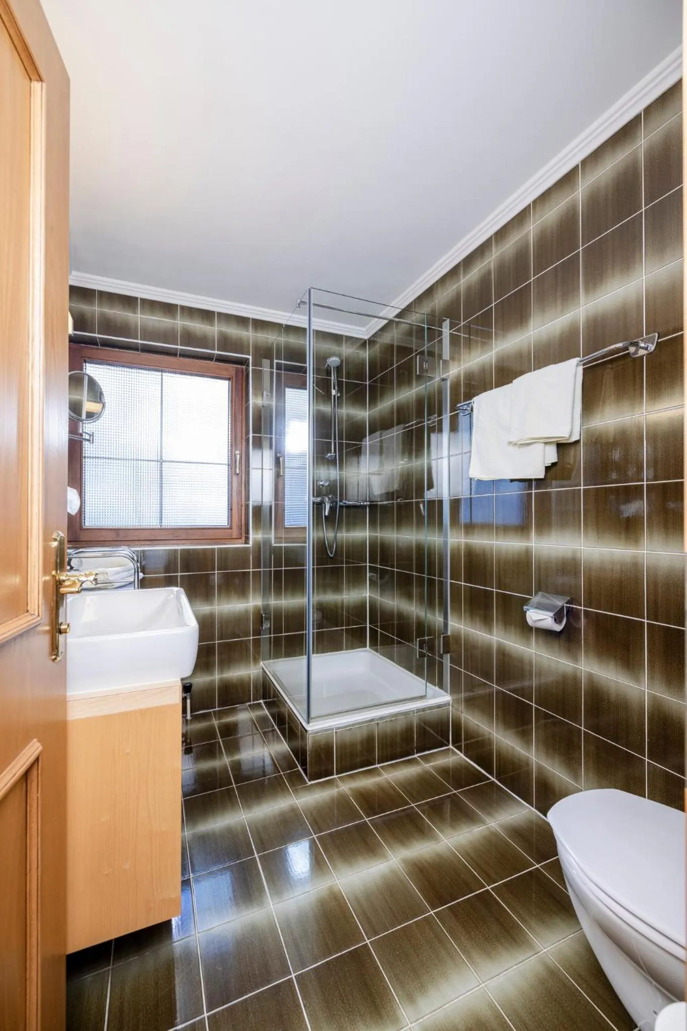 Bathroom in Aparthotel Landhaus St. Joseph (Indoor Pool)