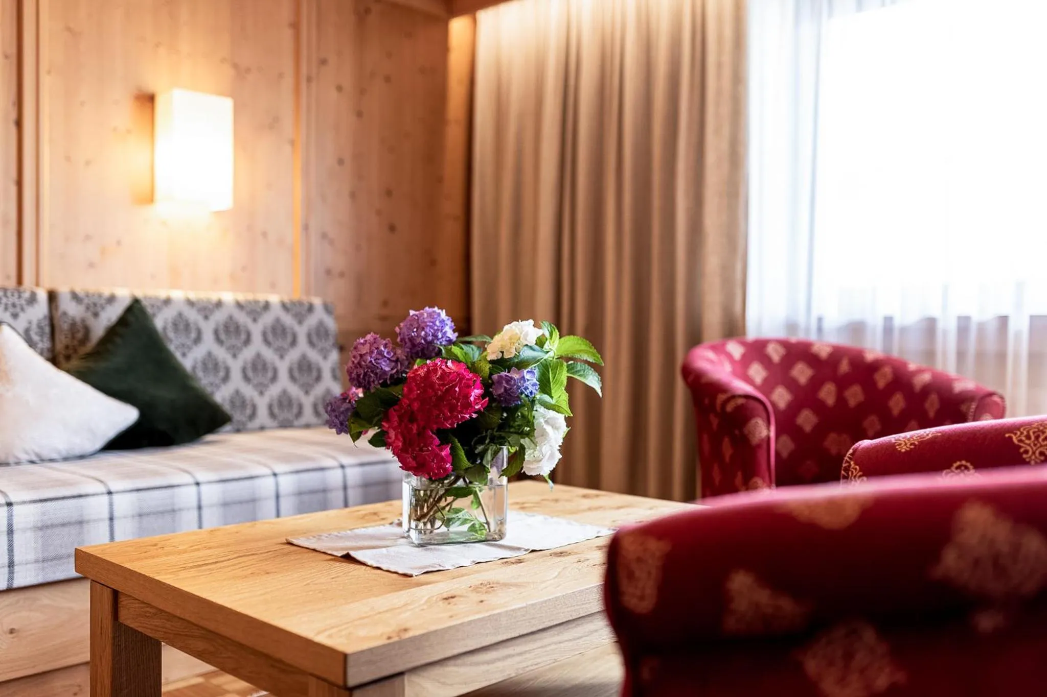 Living room in Aparthotel Landhaus St. Joseph (Indoor Pool)