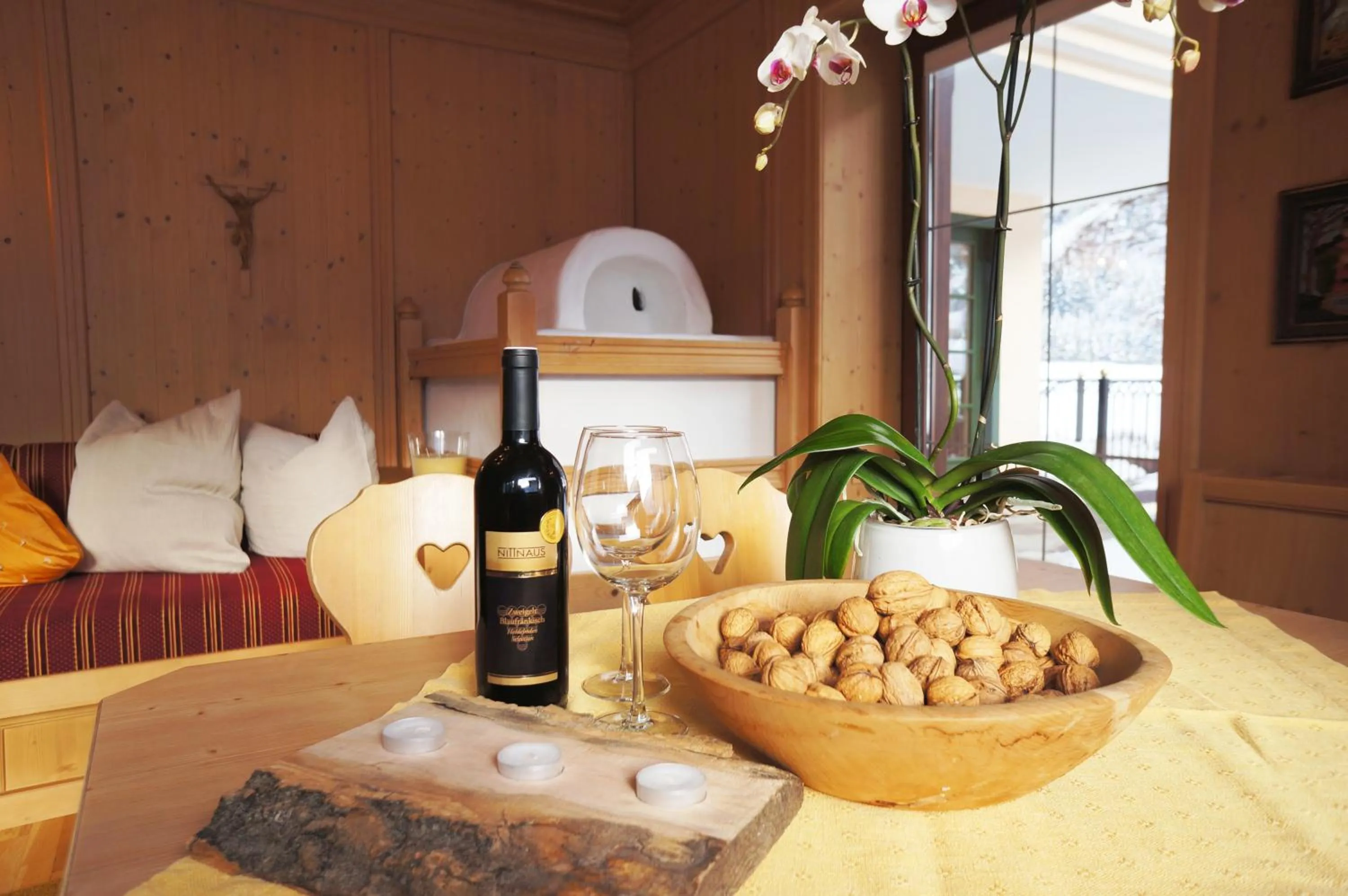 Food and drinks in Aparthotel Landhaus St. Joseph (Indoor Pool)