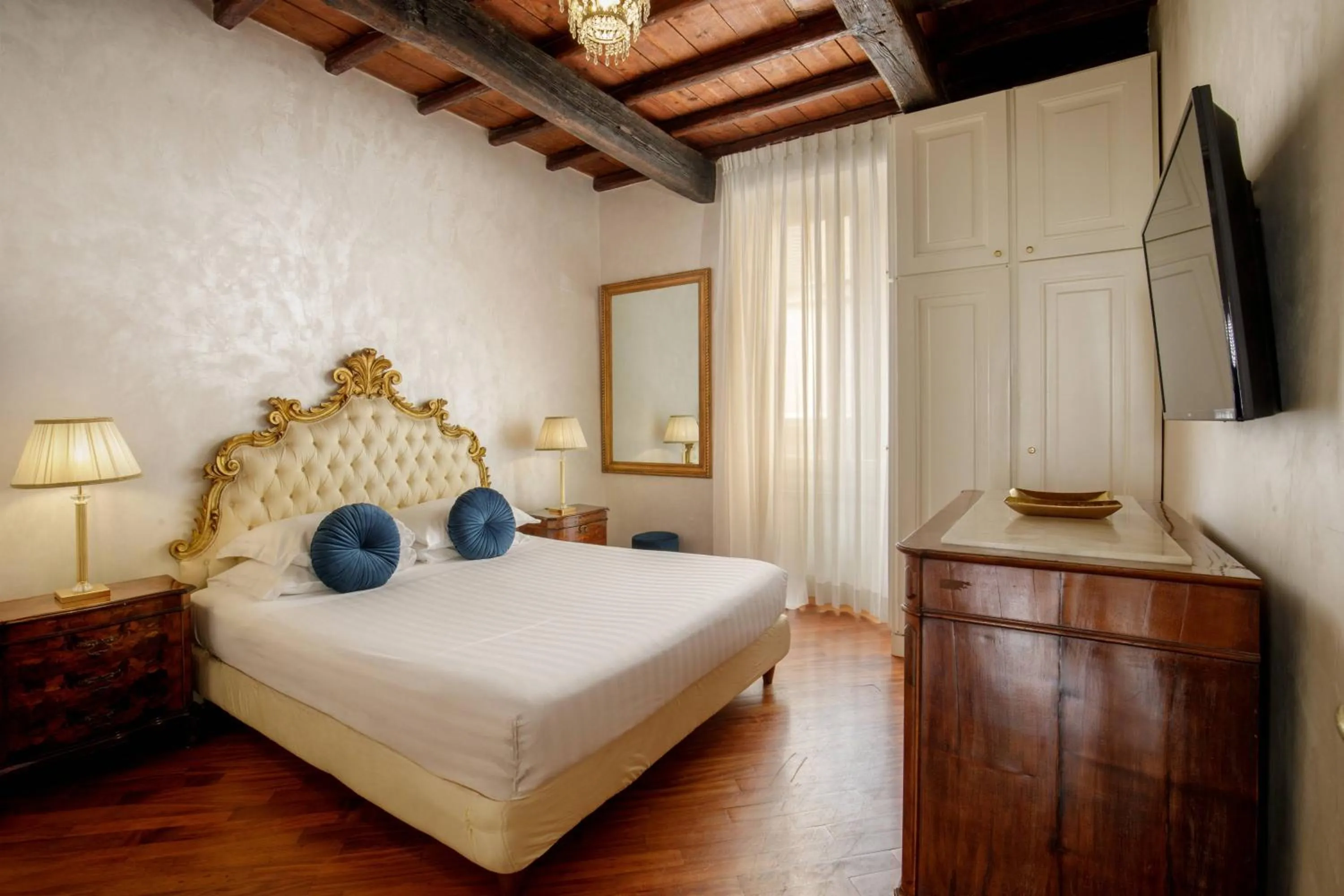 Bedroom, Bed in Condotti Boutique Hotel
