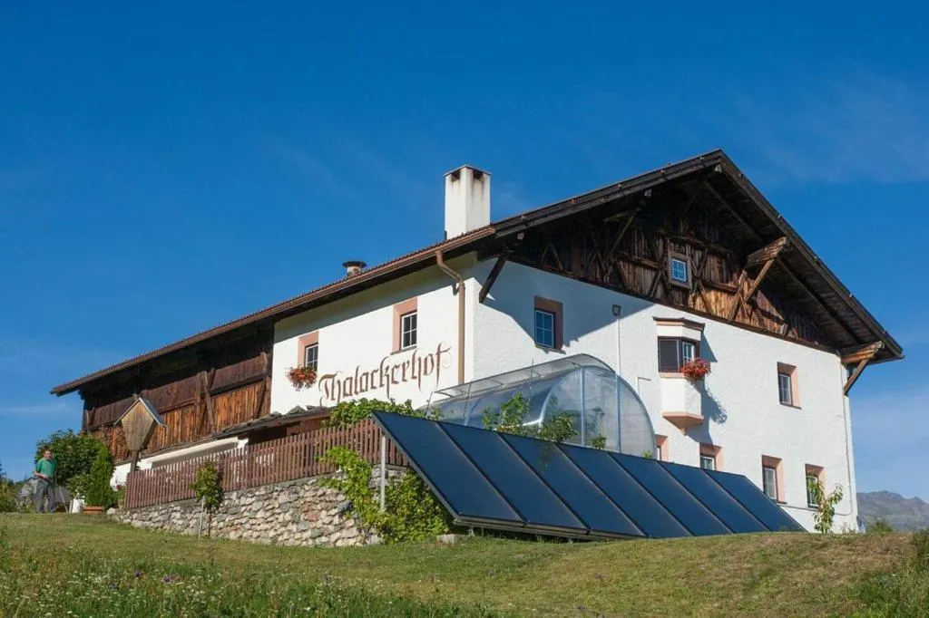 Facade/entrance in Talackerhof
