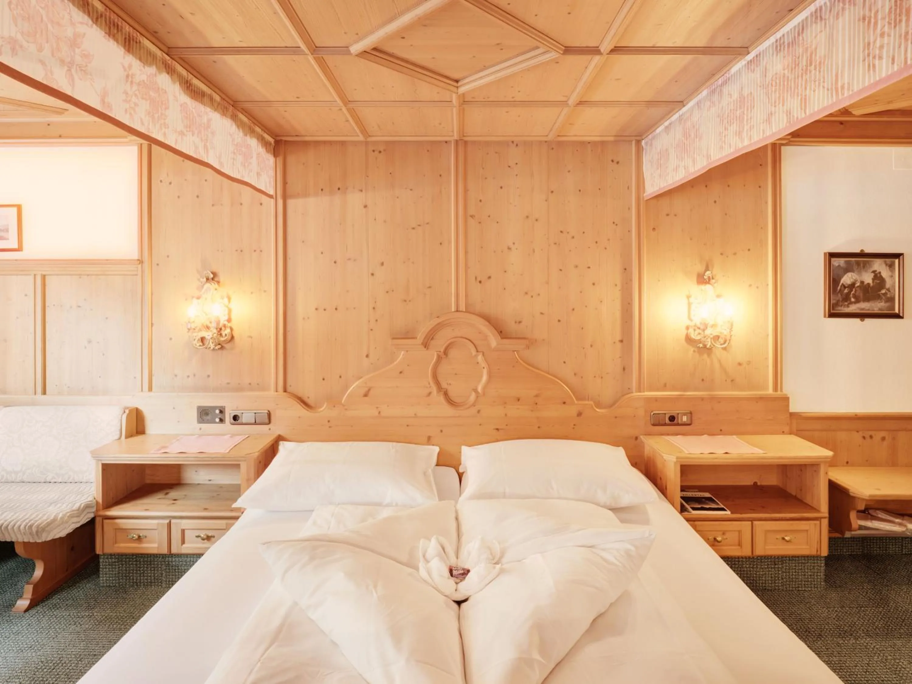 Bed in Hotel Magdalena Mayrhofen