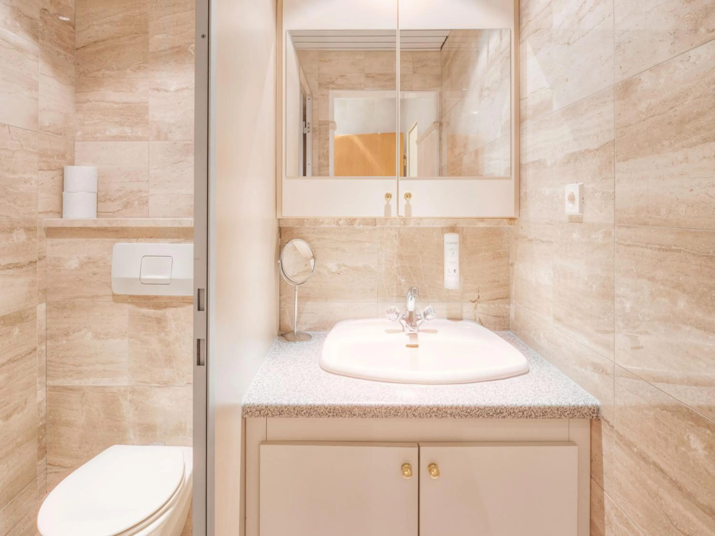 Toilet in Hotel Magdalena Mayrhofen