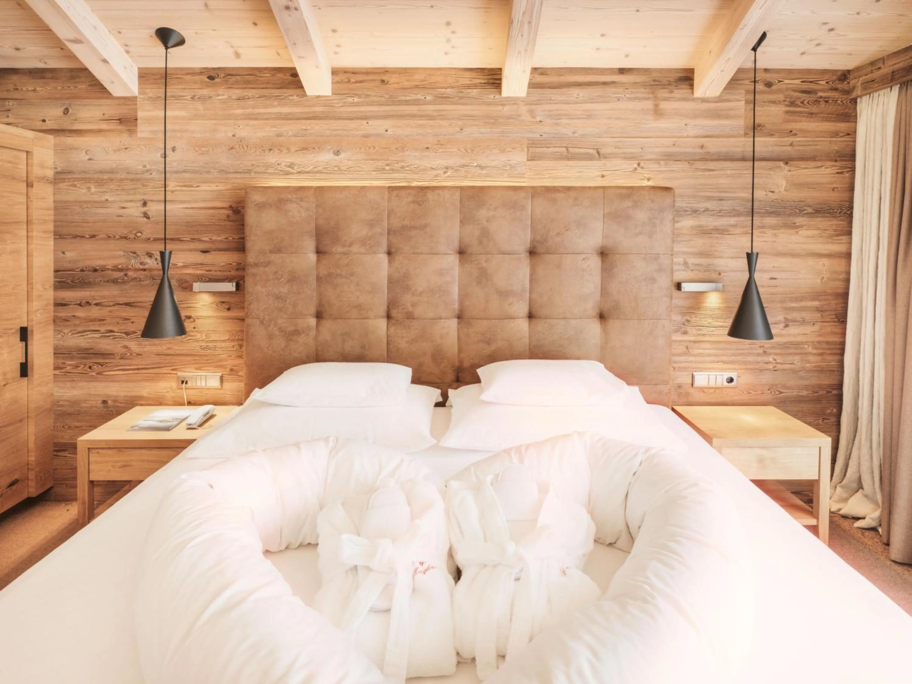 Bed in Hotel Magdalena Mayrhofen