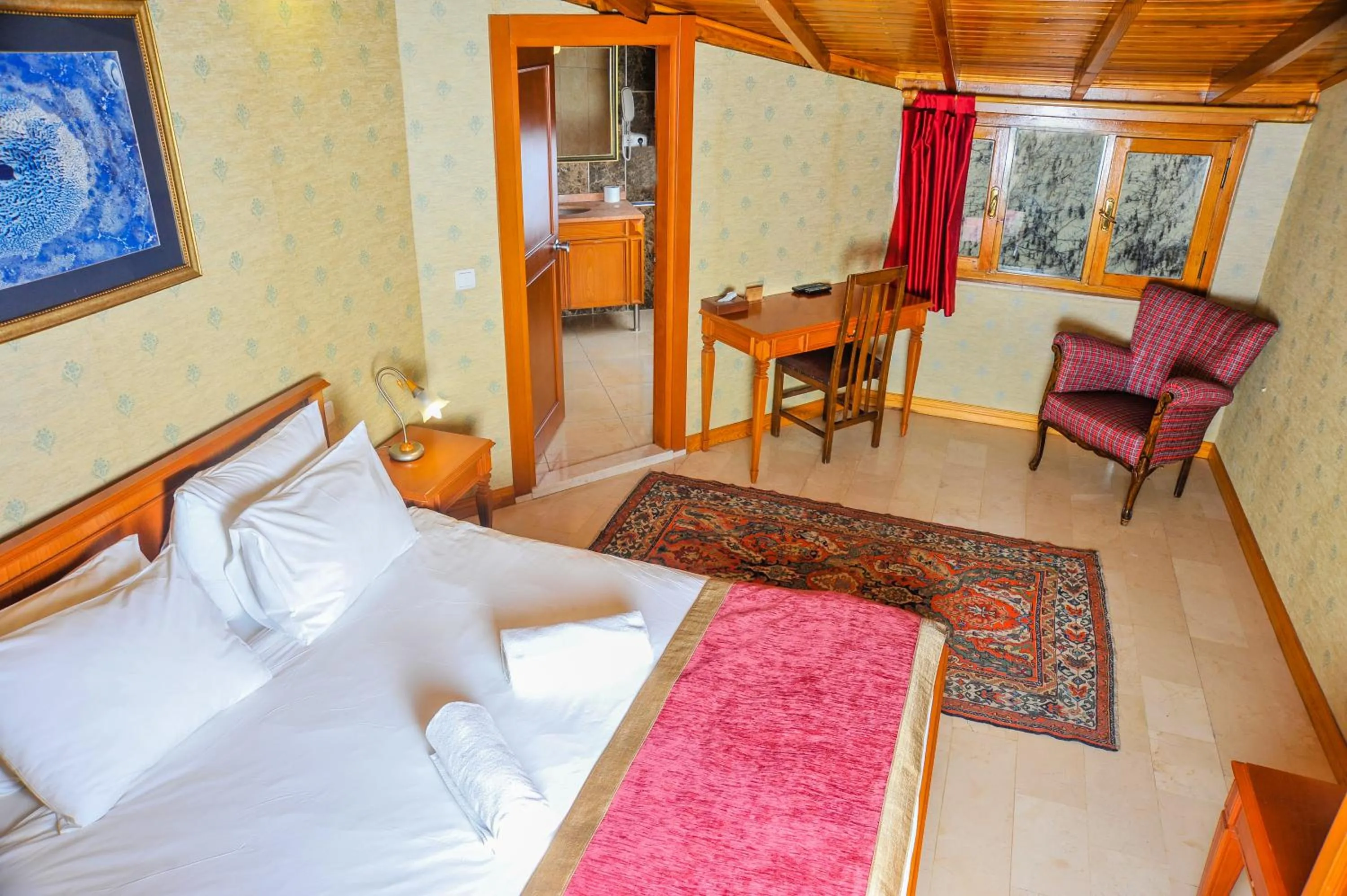 Garden view, Bed in Hotel Erguvan - Special Category