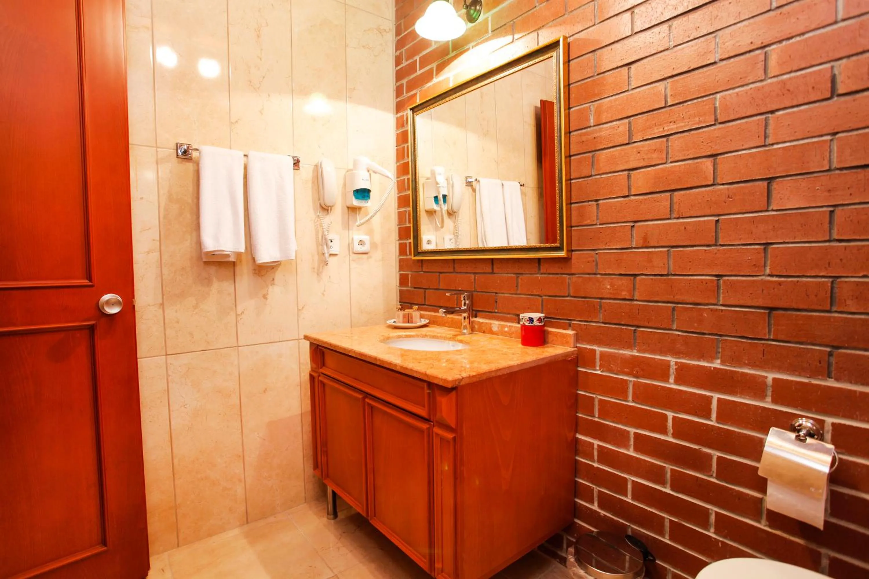 Bathroom in Hotel Erguvan - Special Category