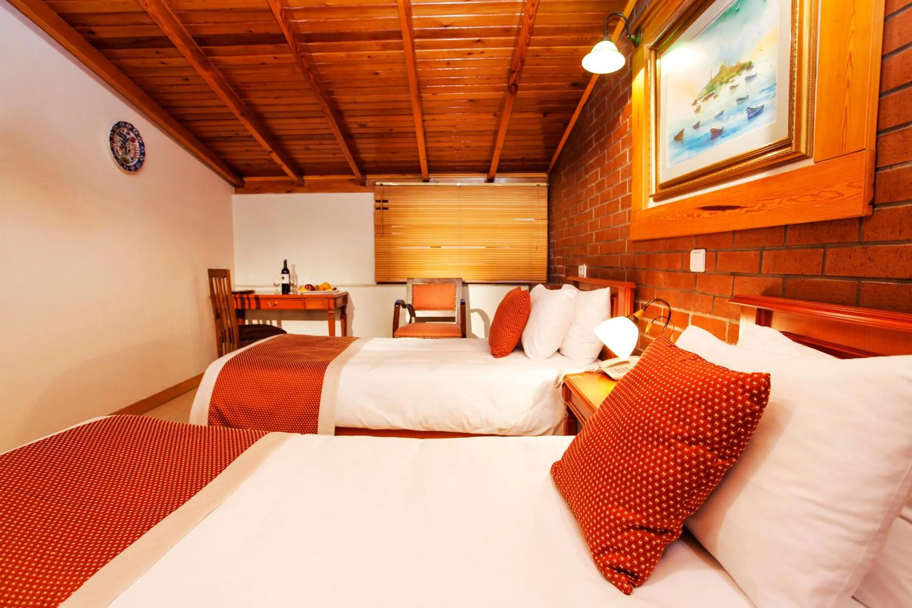 Photo of the whole room, Bed in Hotel Erguvan - Special Category