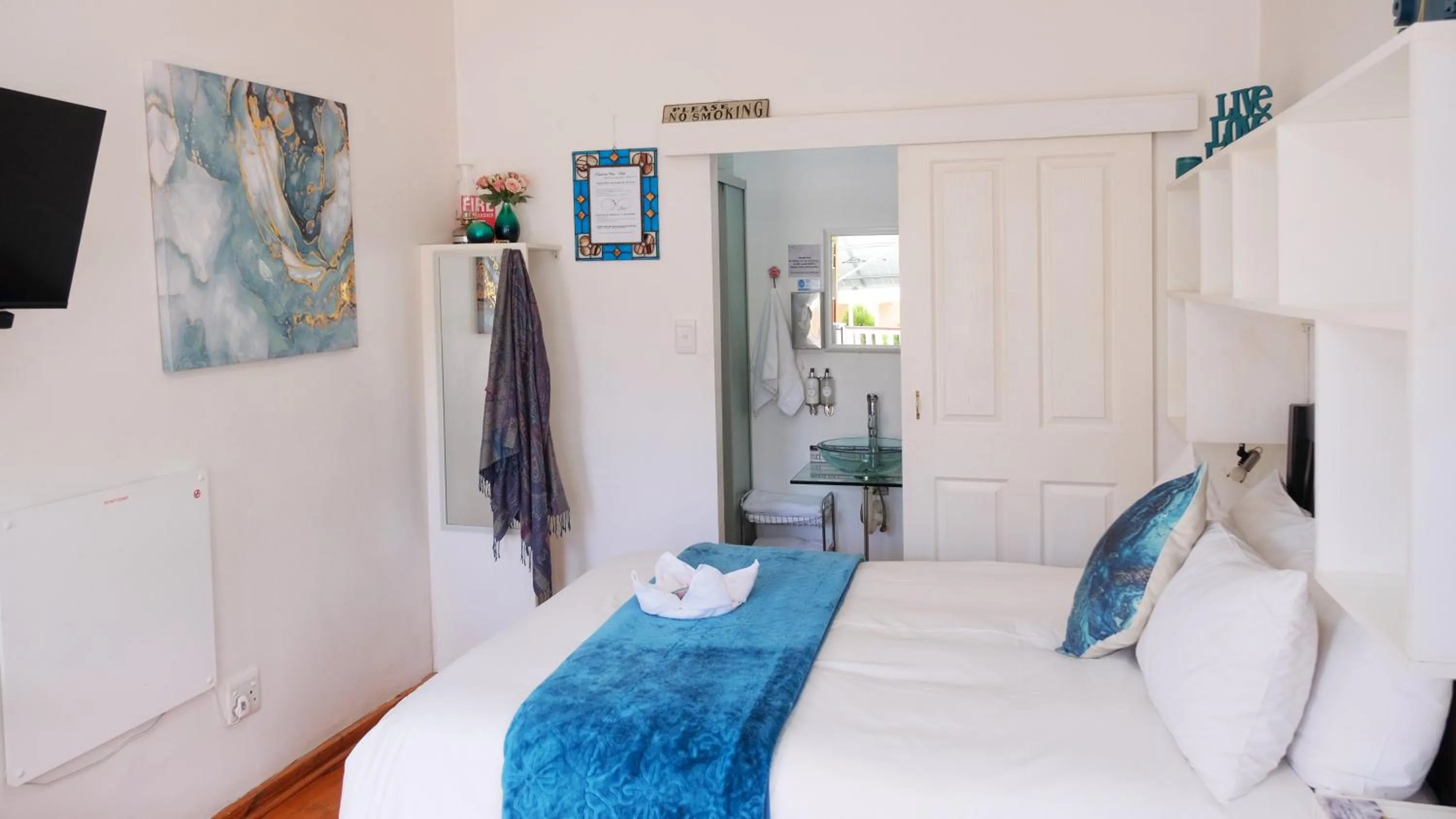 Bedroom, Bed in Knock Out View Clarens