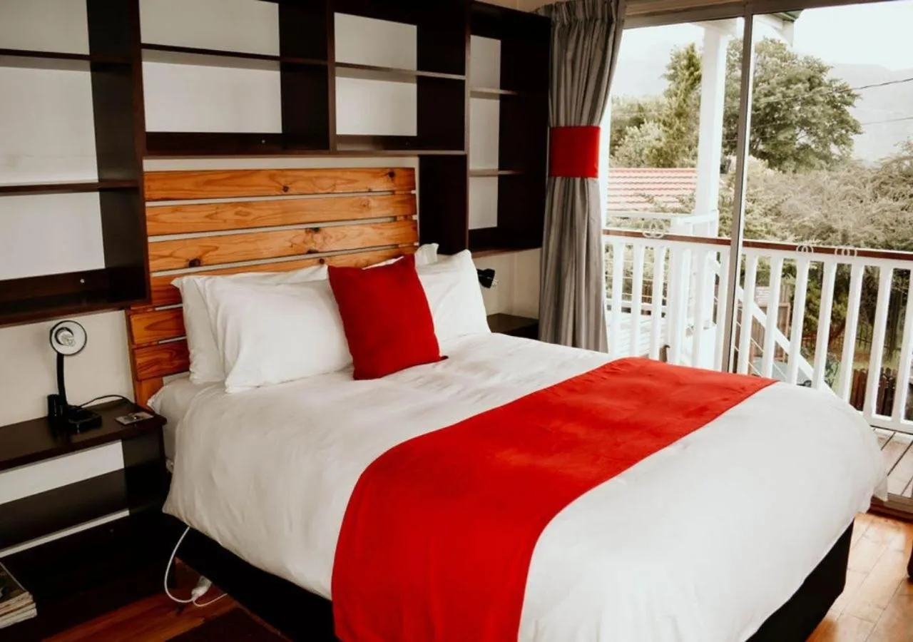 Bedroom, Bed in Knock Out View Clarens