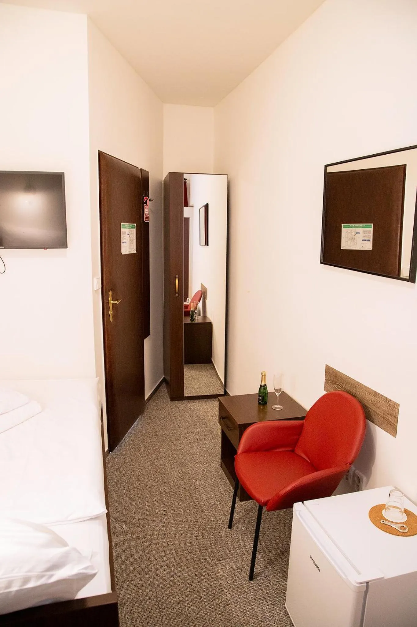 Photo of the whole room, Bed in Old Prague House