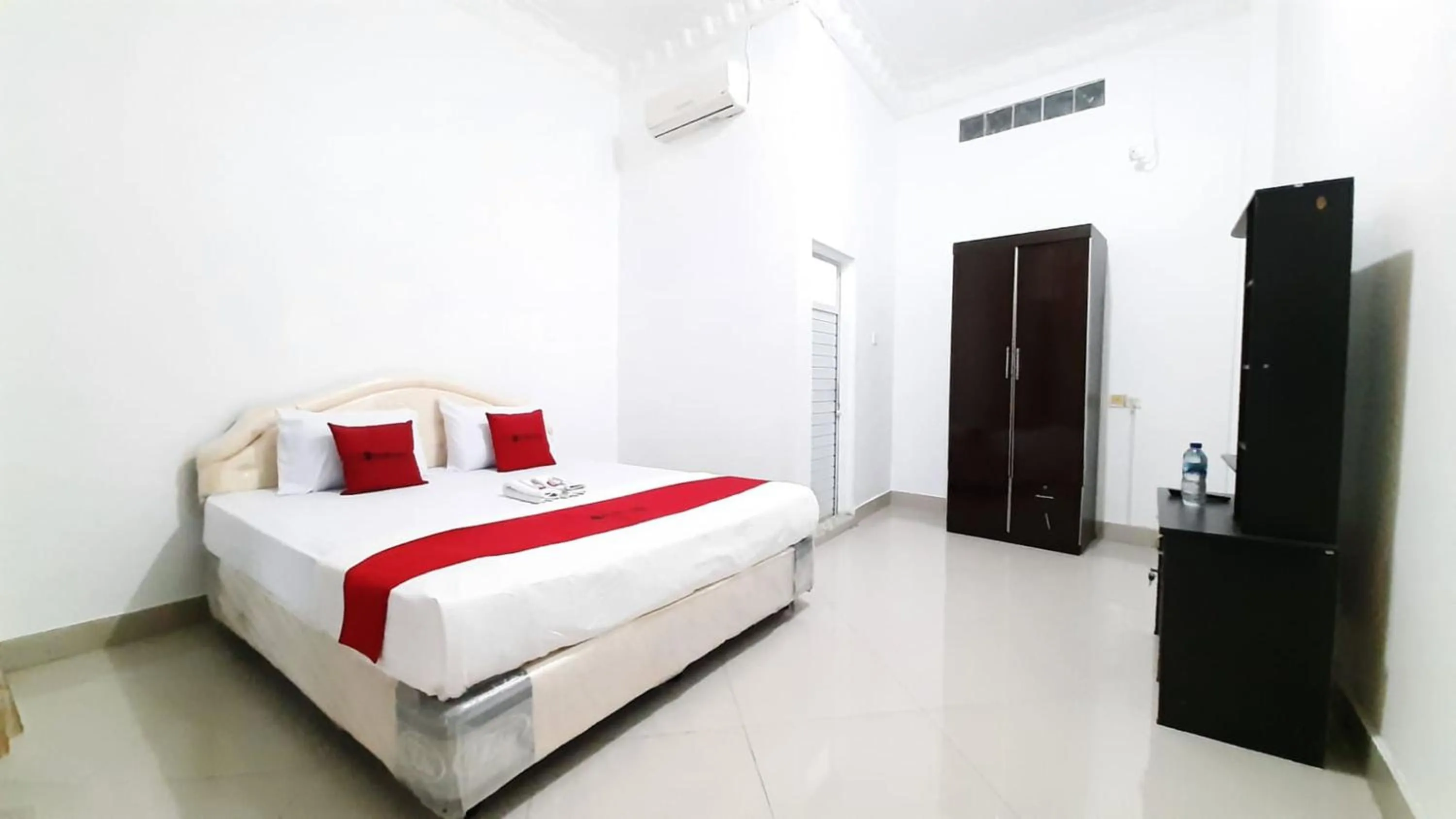 RedDoorz @ Gerson Hotel Abepura