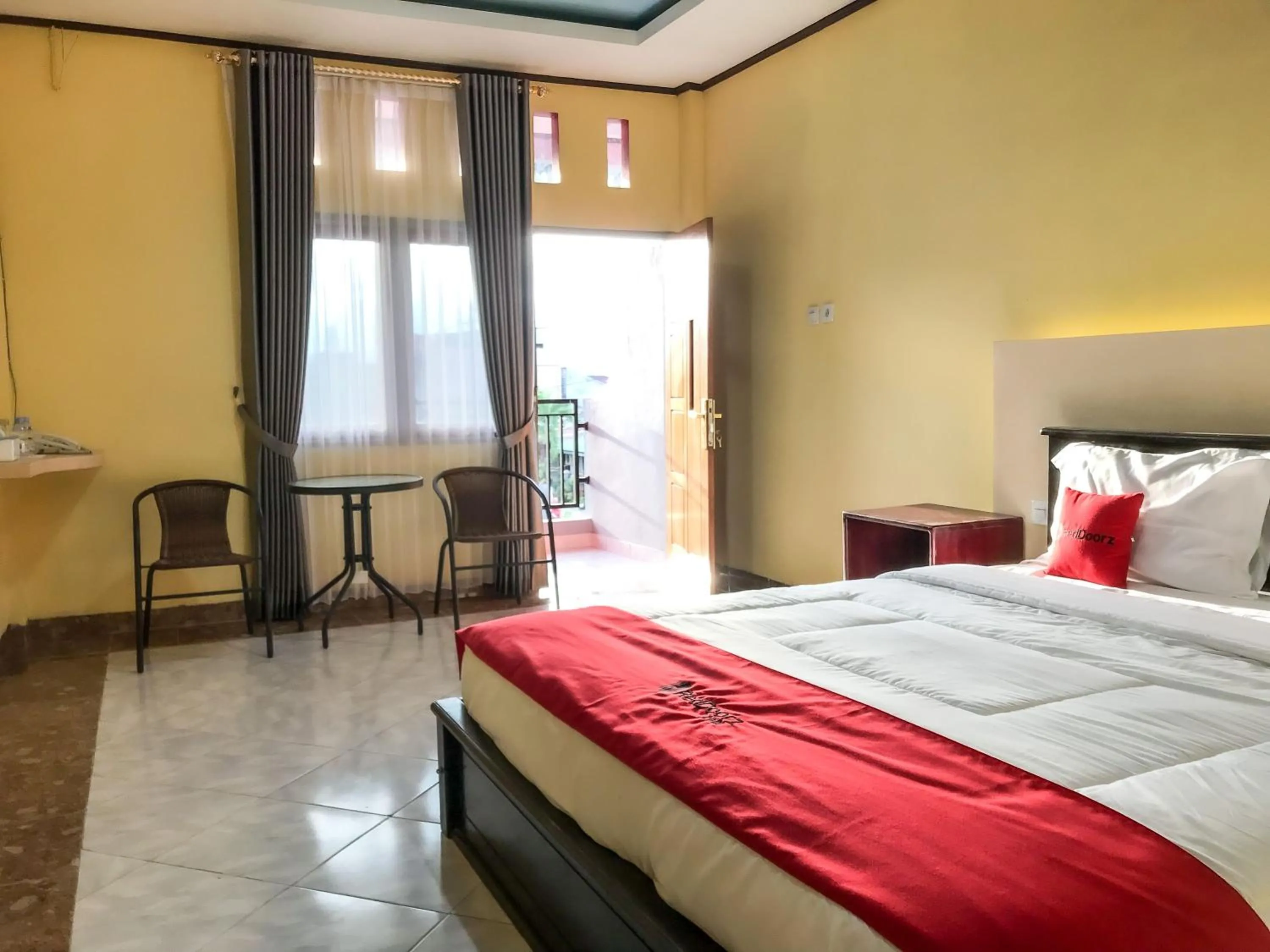 RedDoorz @ Gerson Hotel Abepura