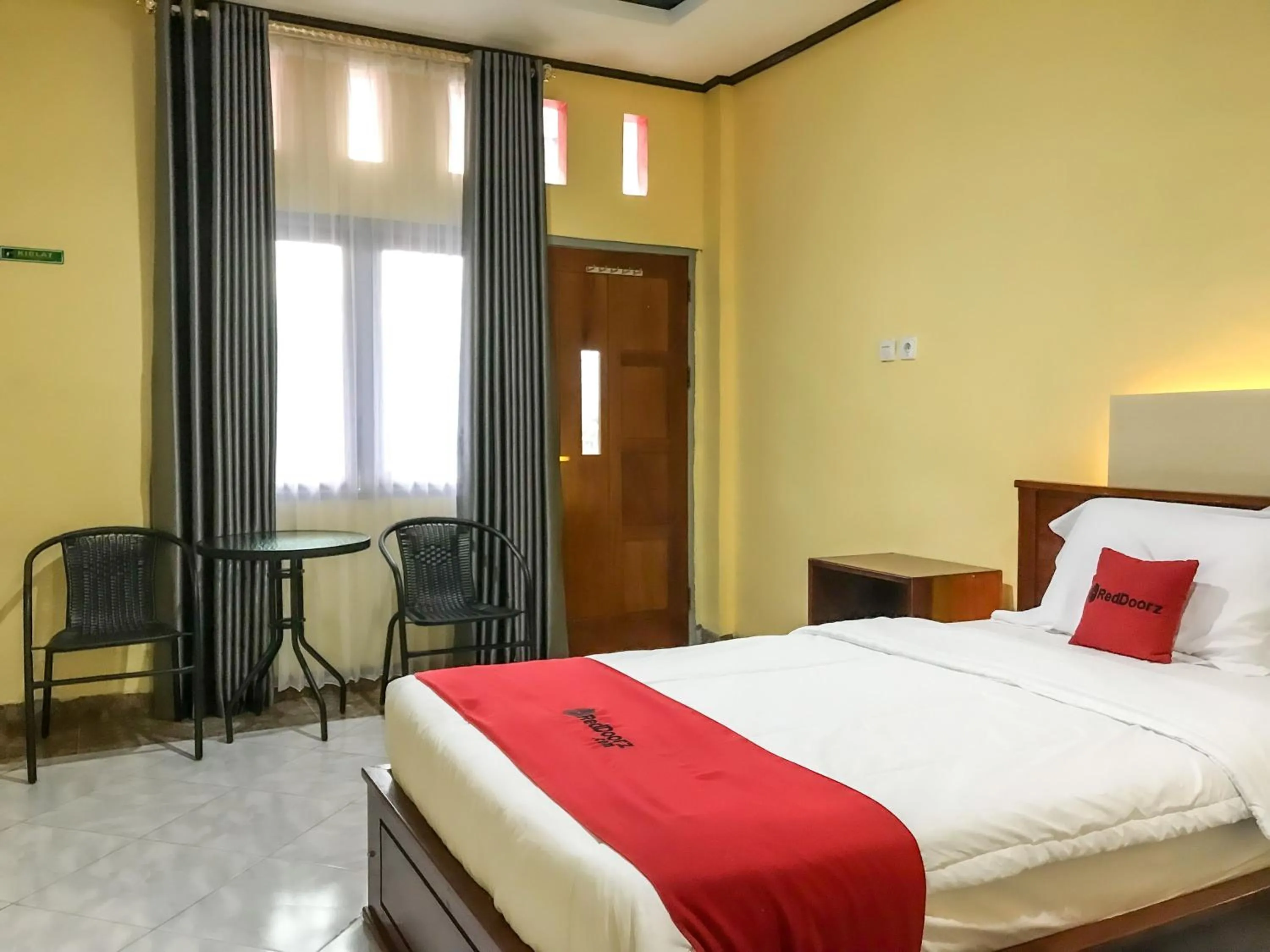 RedDoorz @ Gerson Hotel Abepura