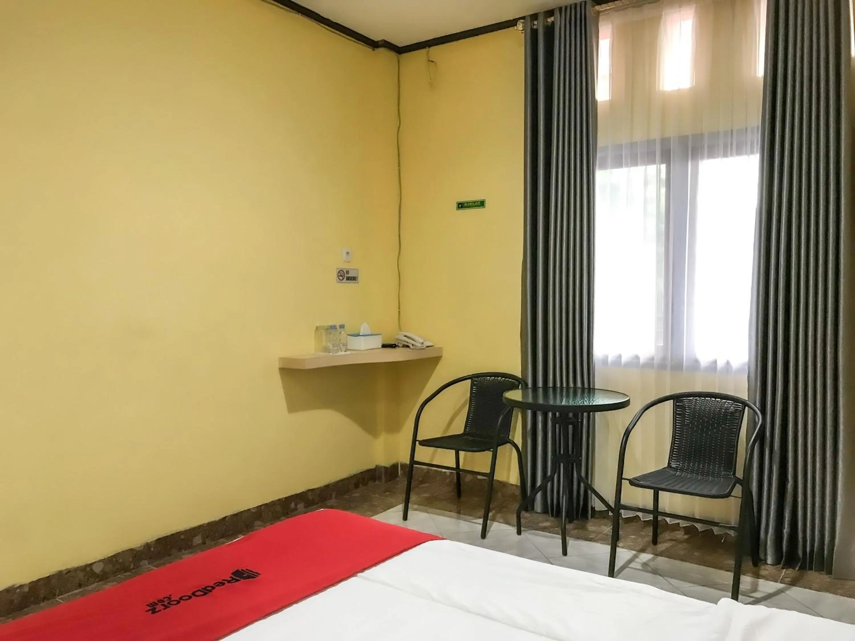 RedDoorz @ Gerson Hotel Abepura