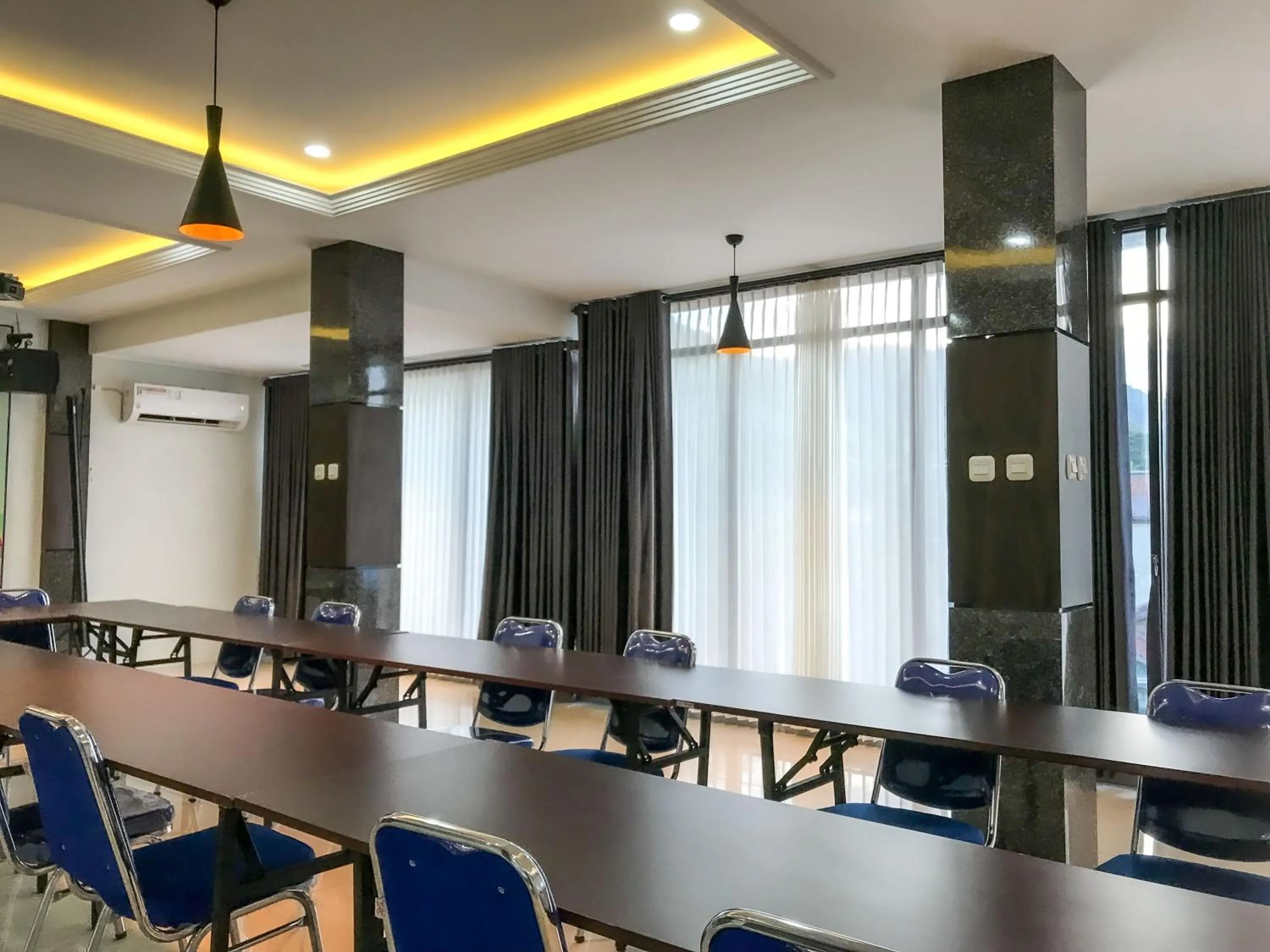 RedDoorz @ Gerson Hotel Abepura