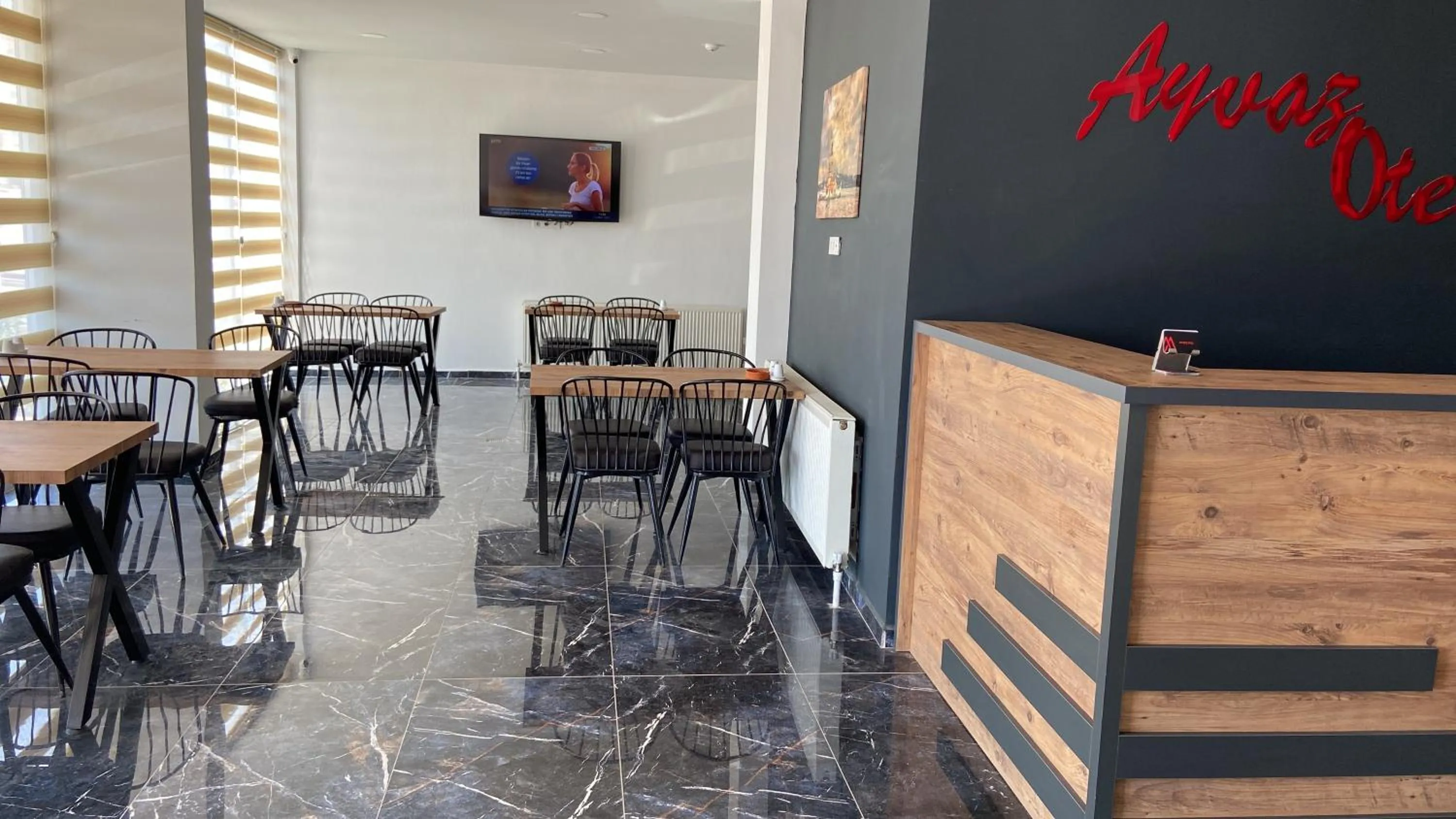 Restaurant/places to eat in Ayvaz Otel