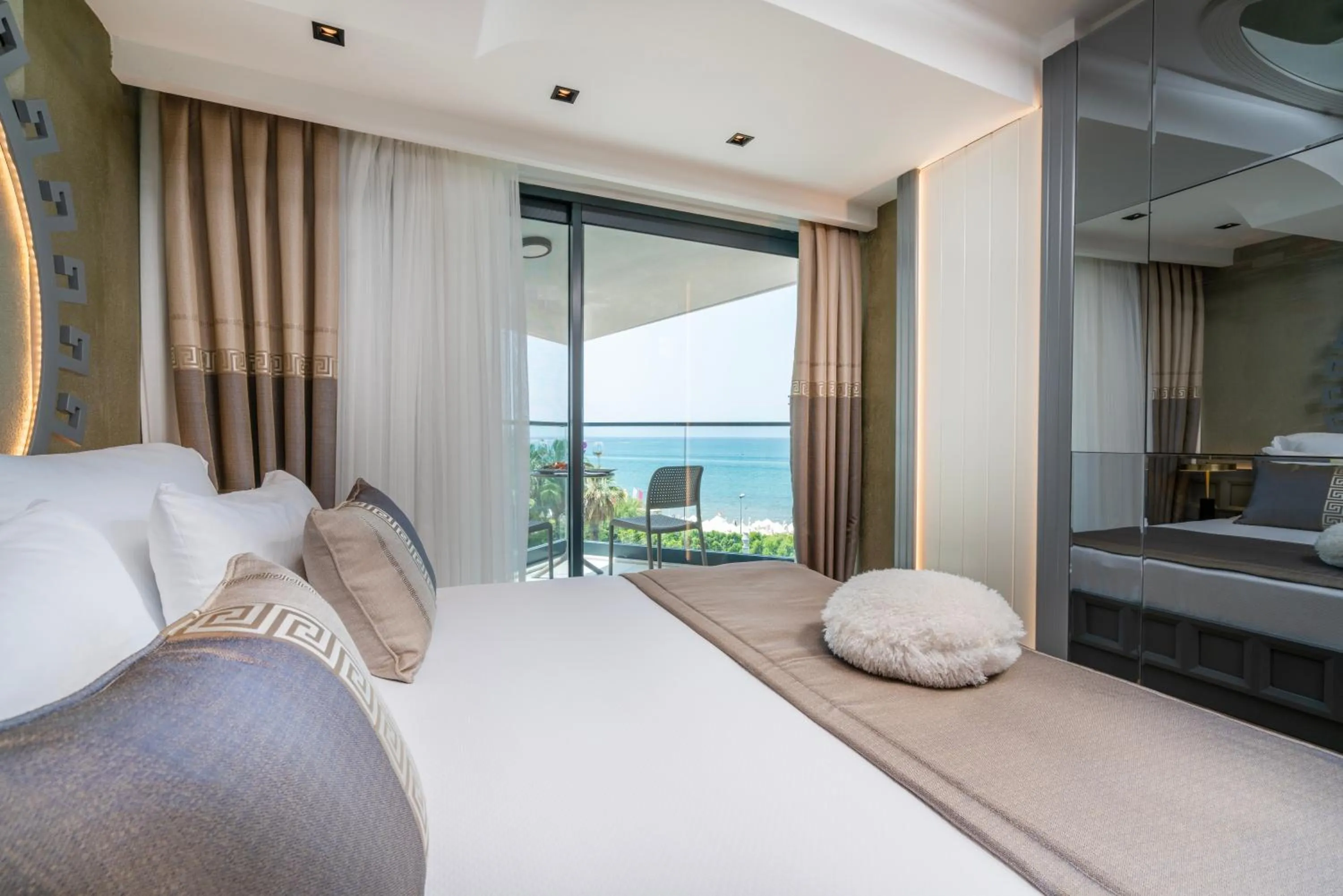 Photo of the whole room, Bed in Golden Star Hotel