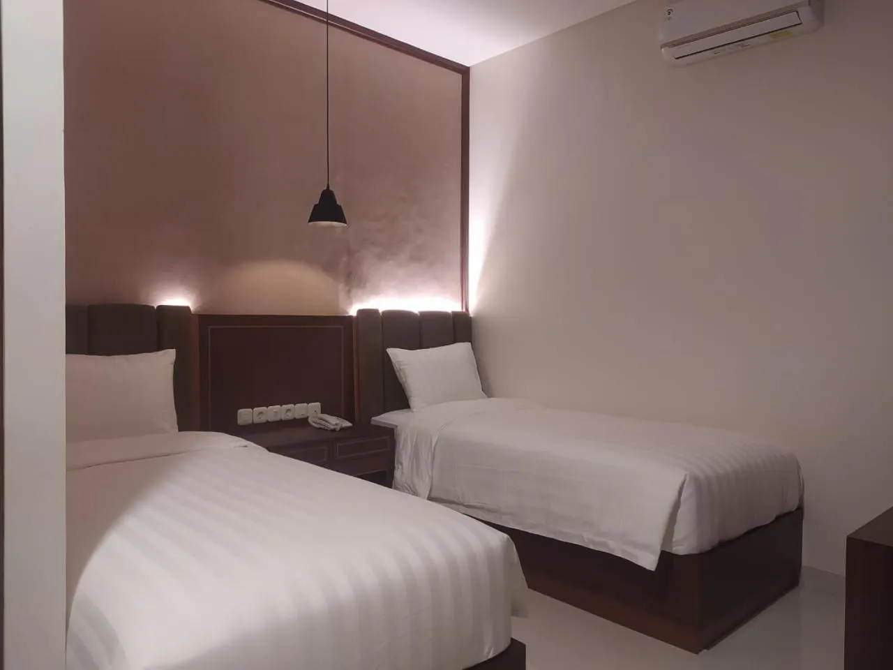 Bed in Hadipriyanto Homestay