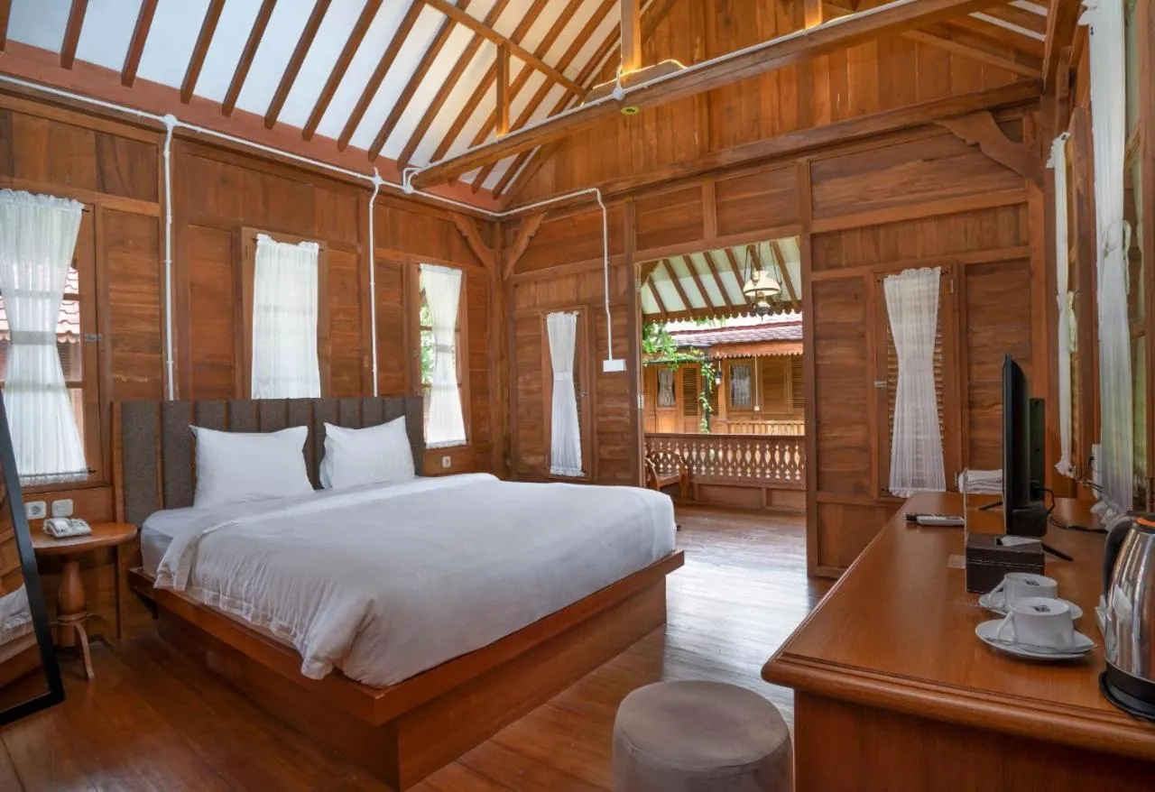 Bed in Hadipriyanto Homestay