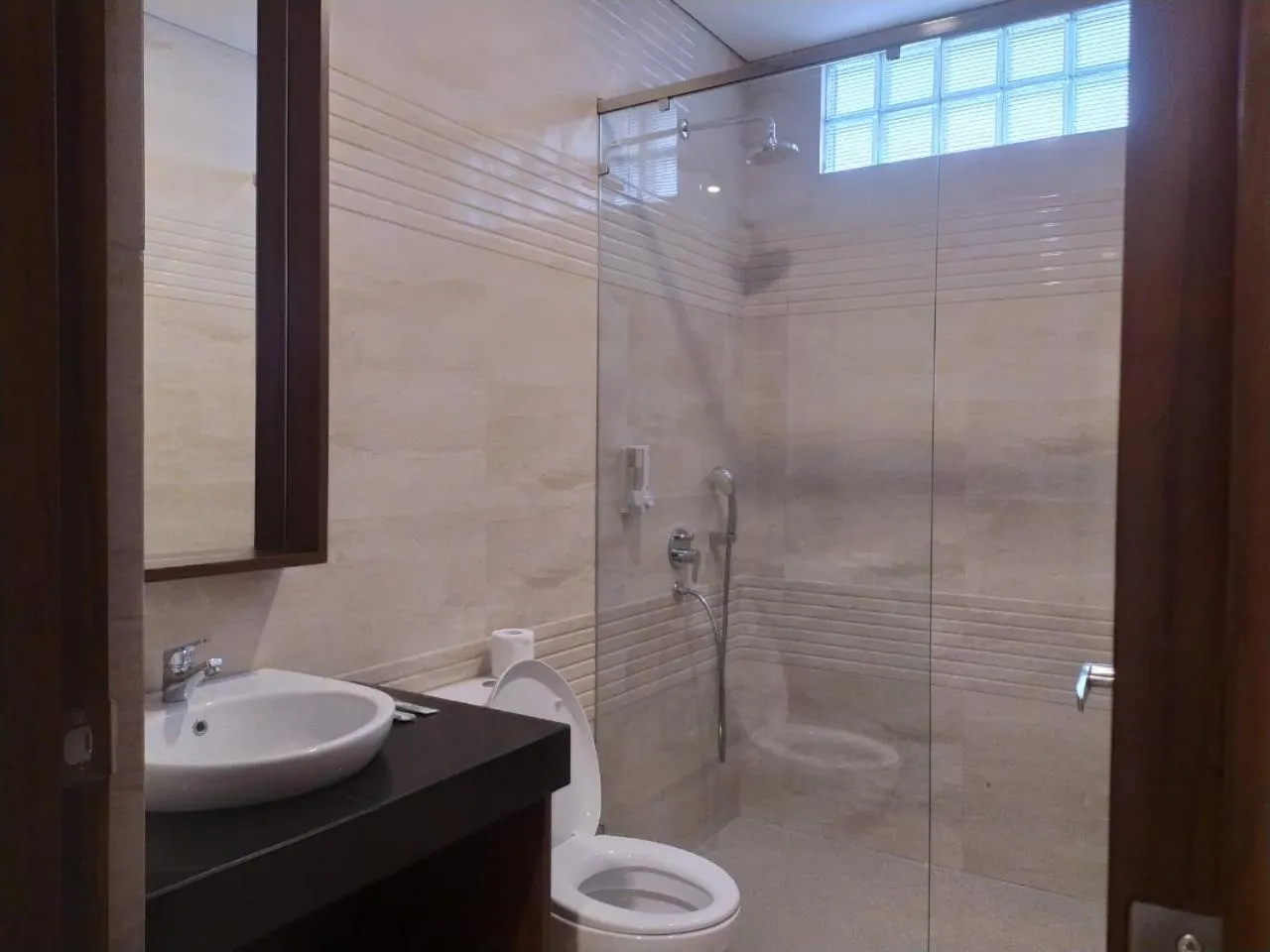 Shower in Hadipriyanto Homestay