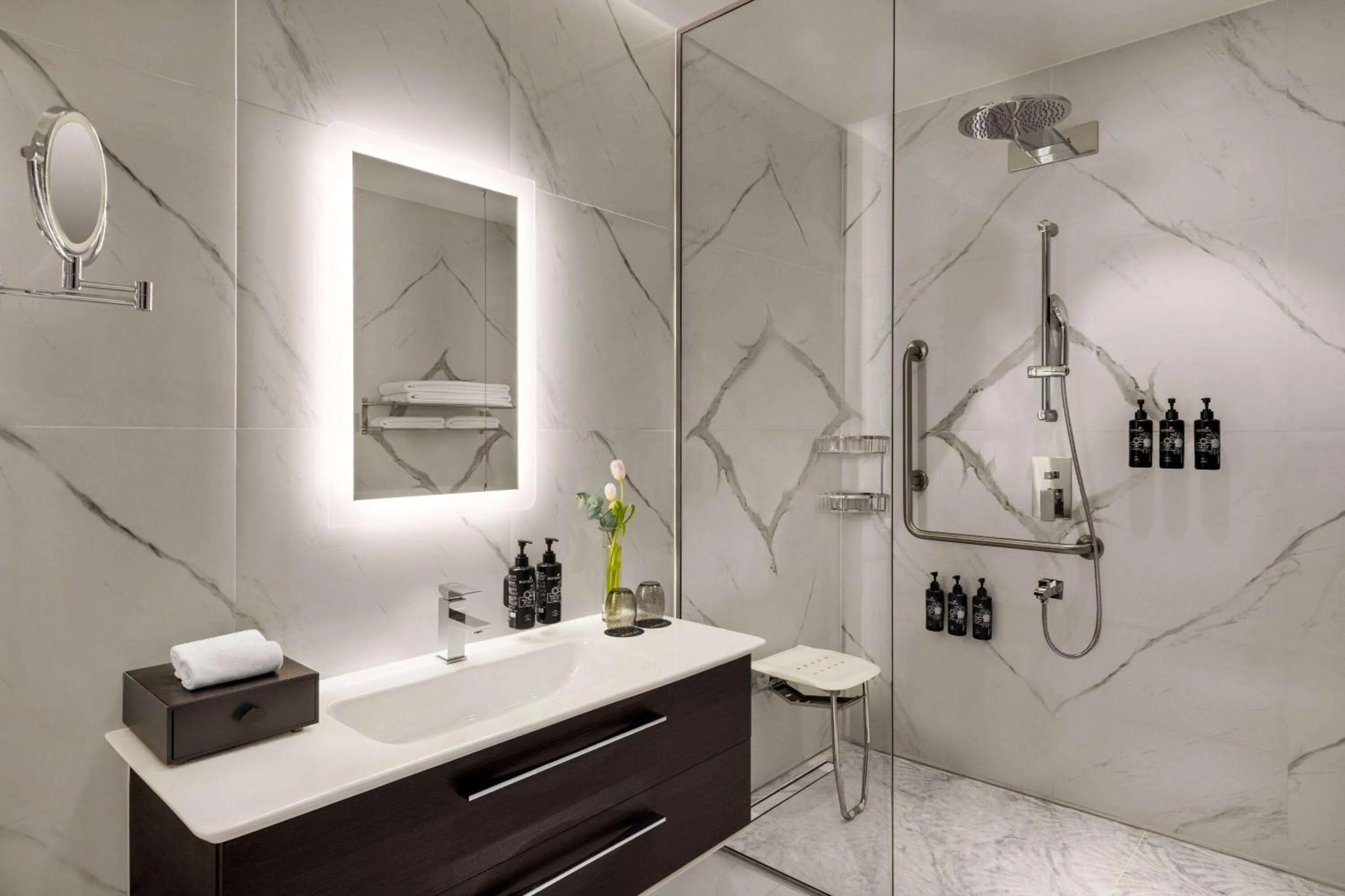 Shower in Wyndham Grand Doha West Bay Beach