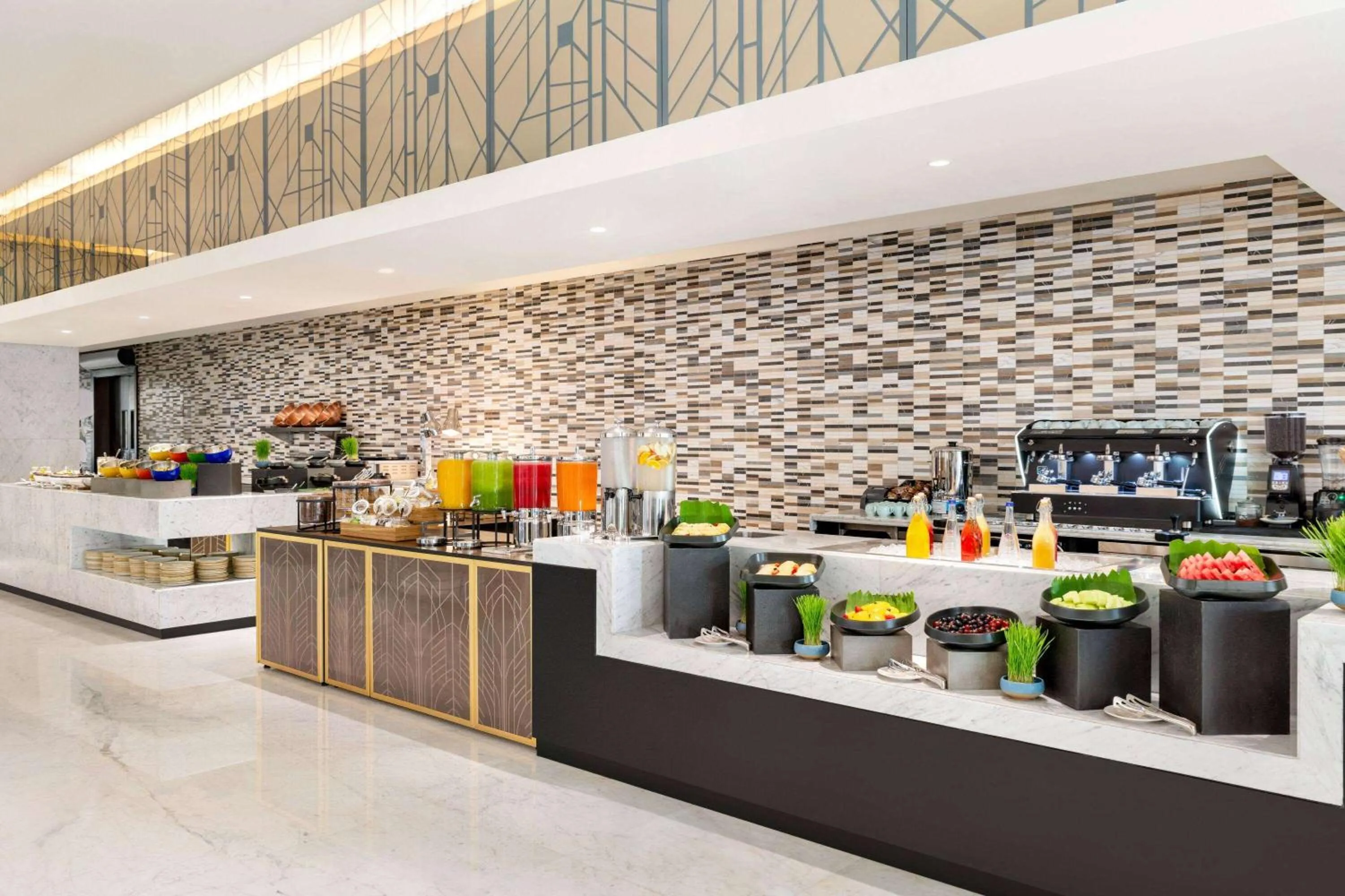 Restaurant/places to eat in Wyndham Grand Doha West Bay Beach