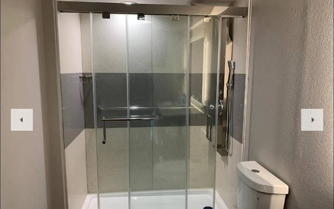 Bathroom in Days Inn by Wyndham Bellville Mansfield