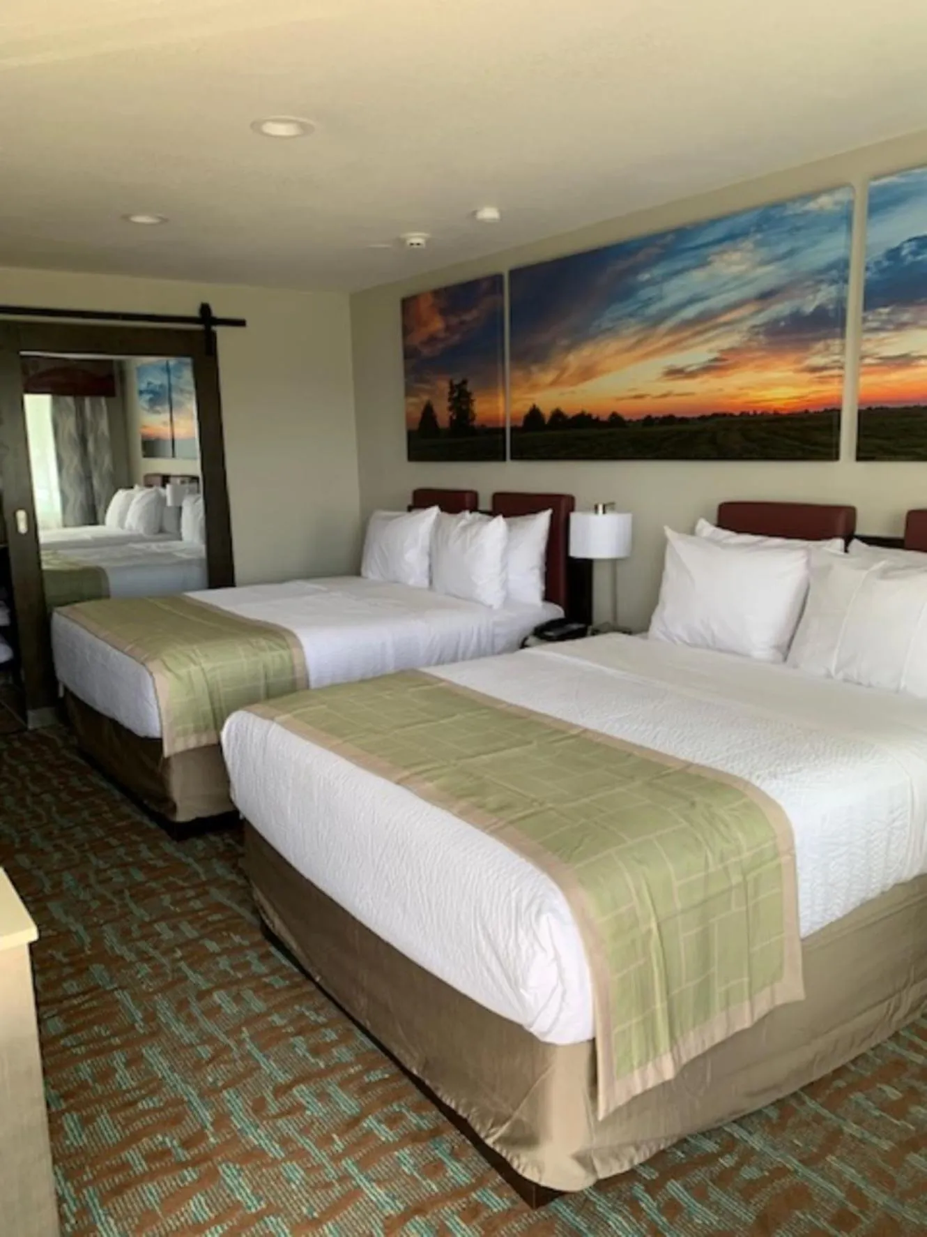 Bed in Days Inn by Wyndham Bellville Mansfield