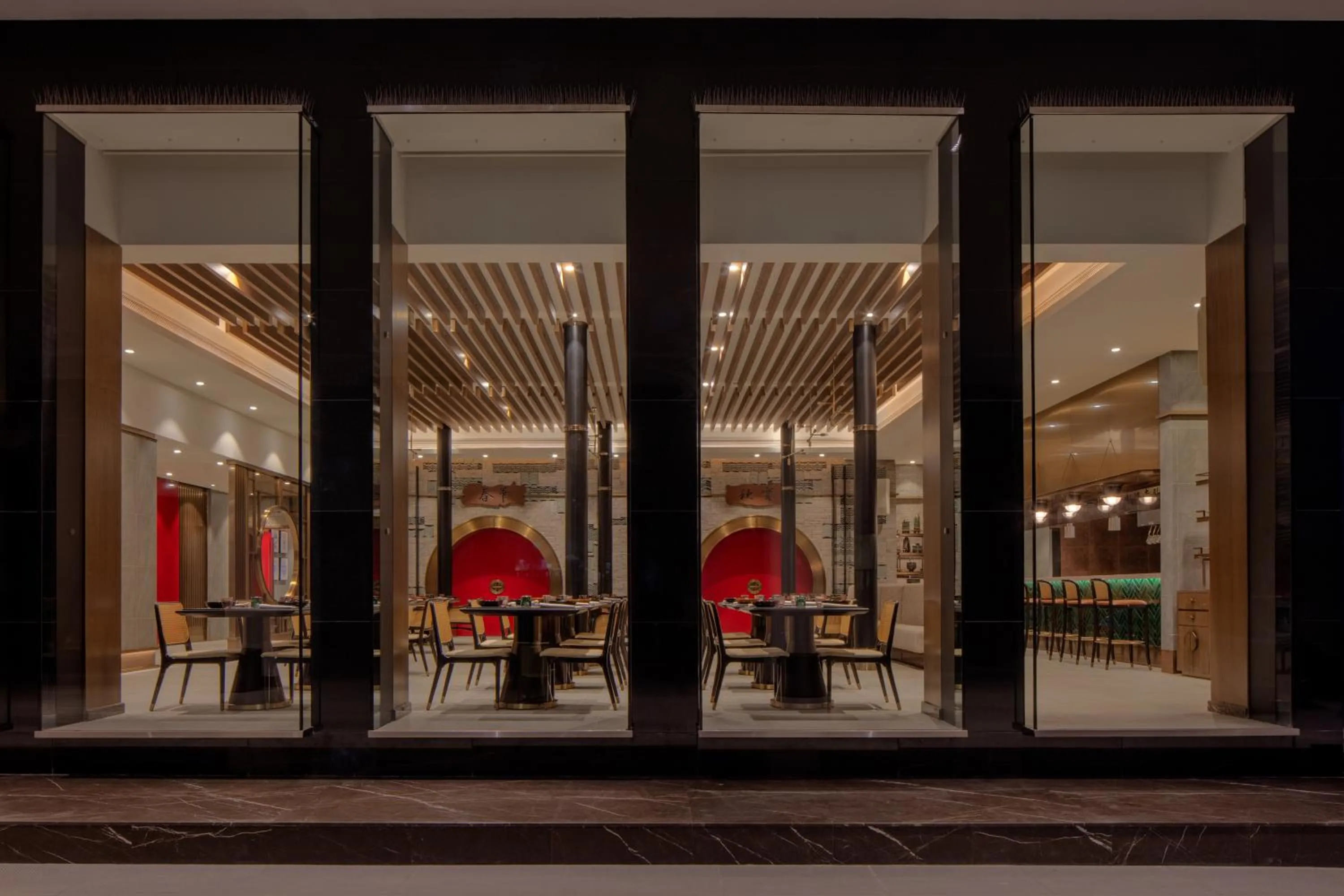 Restaurant/places to eat in Hyatt Regency Trivandrum