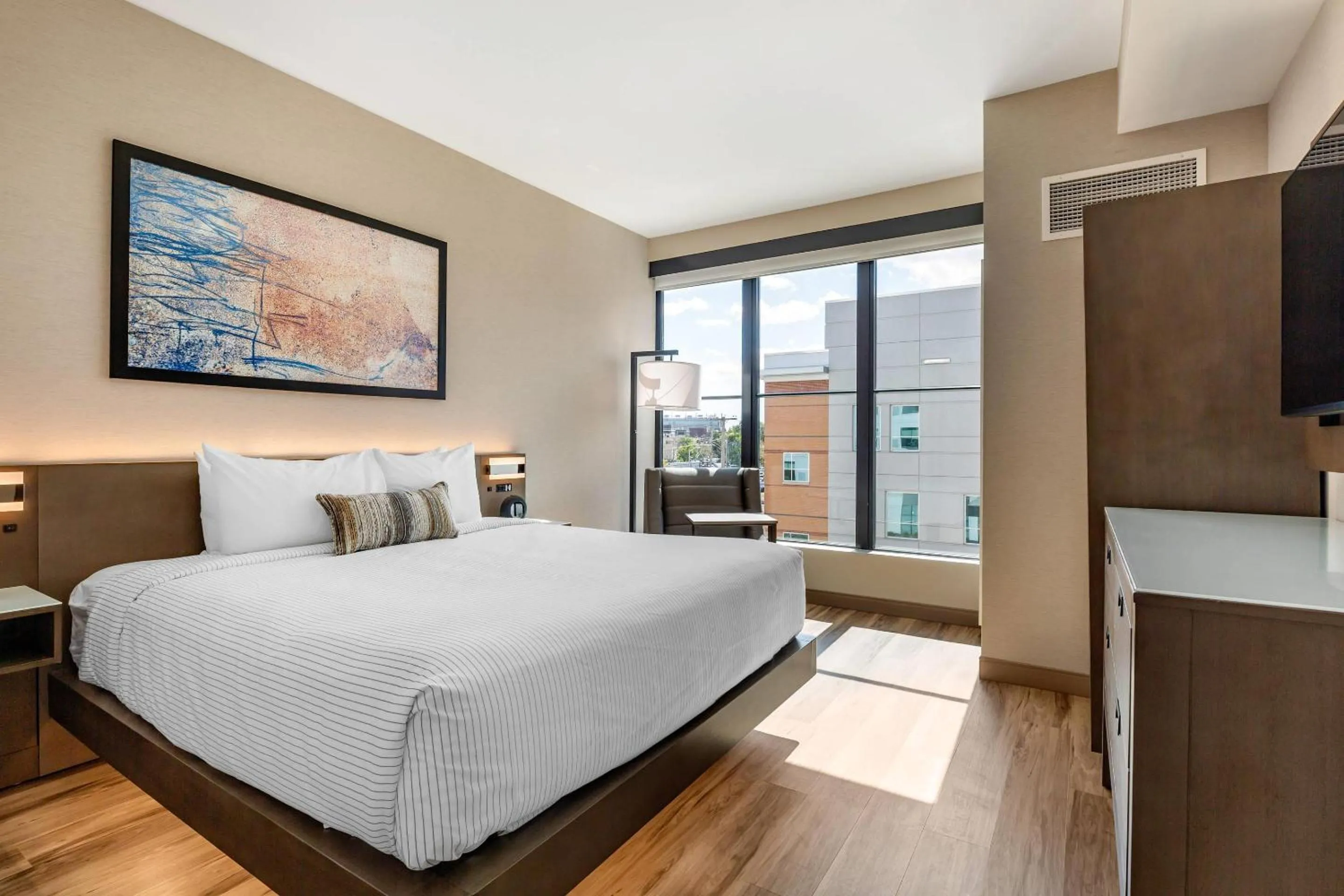 Bedroom, Bed in Cambria Hotel New Haven University Area