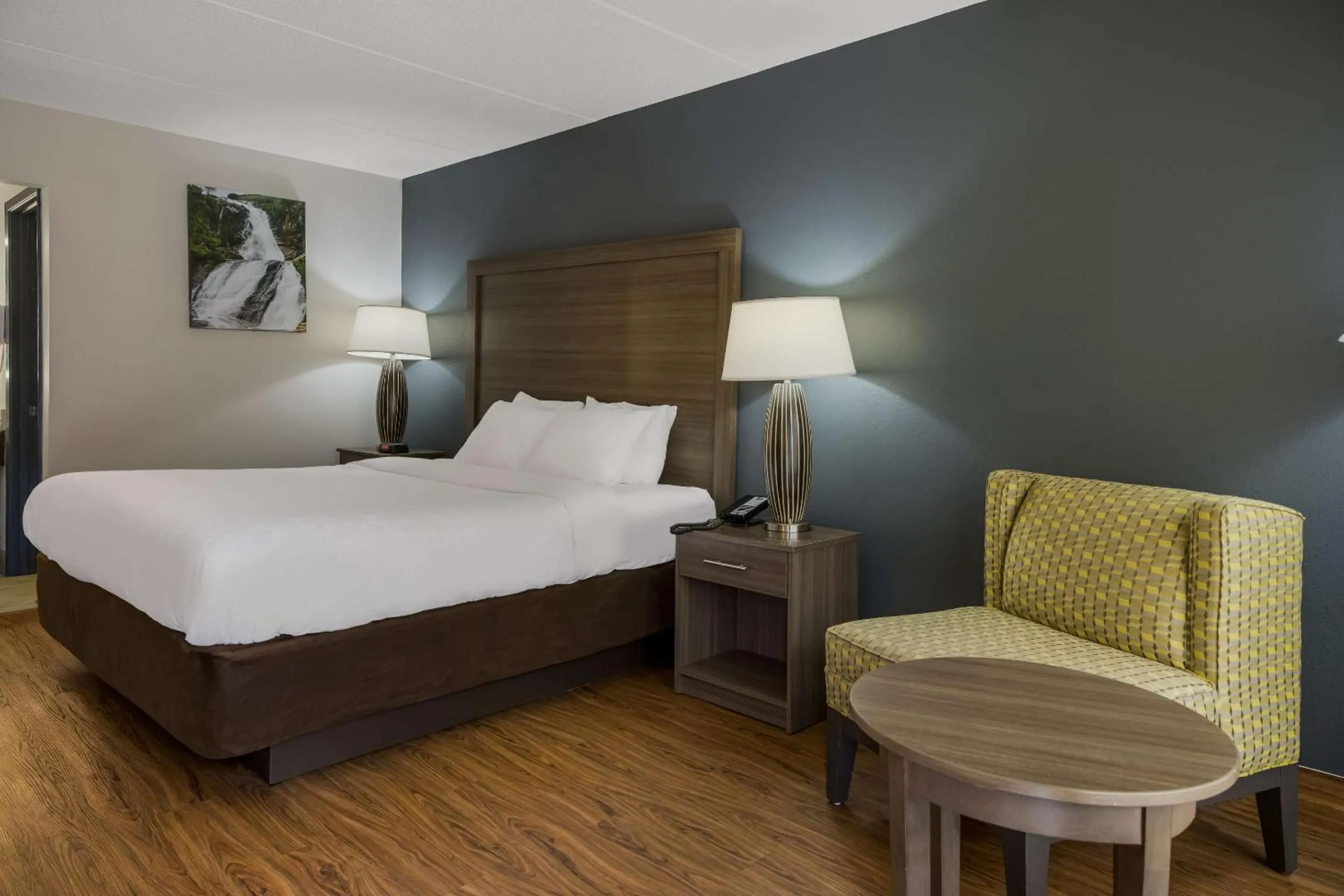 Bedroom, Bed in Quality Inn Asheville Airport