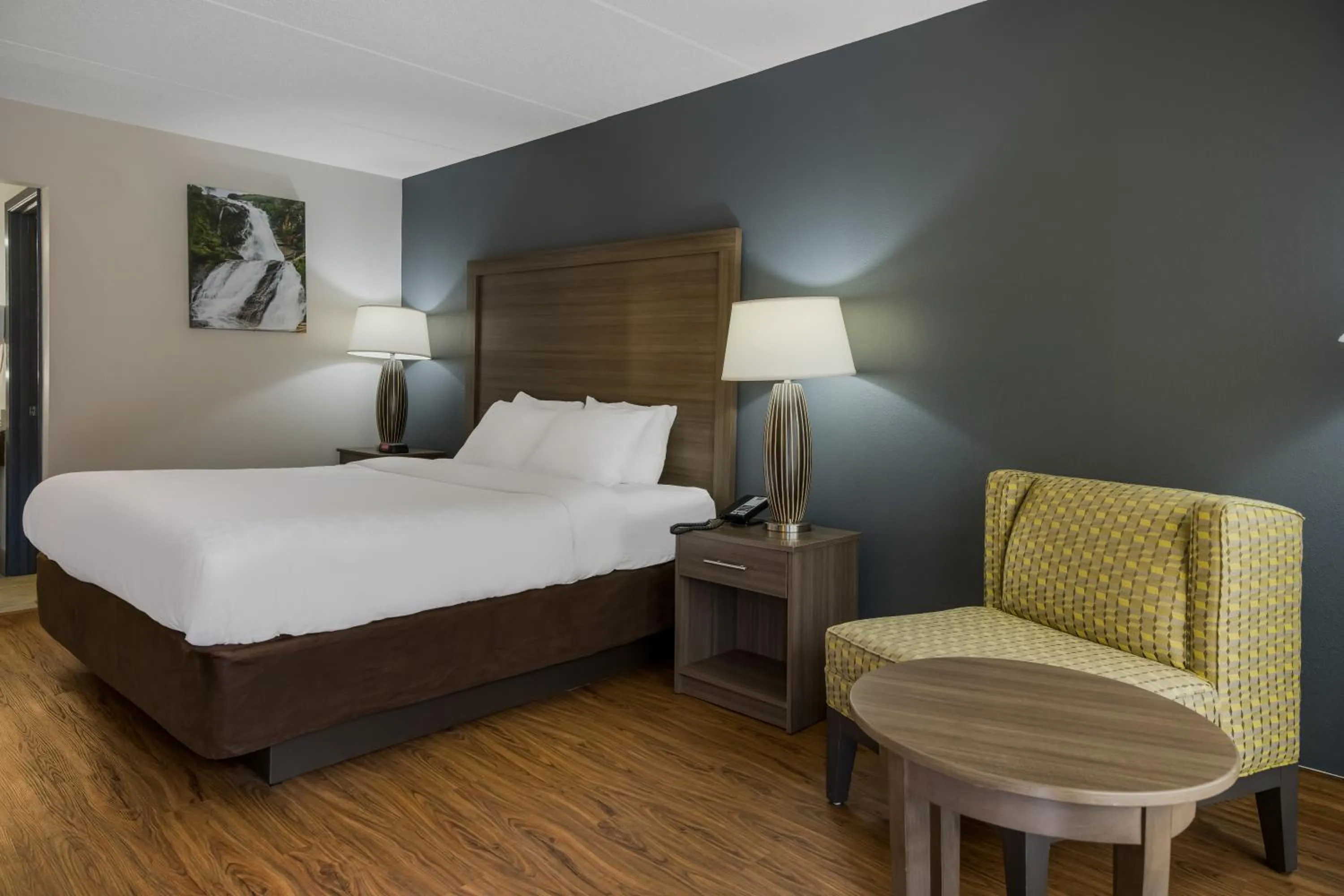 Bedroom, Bed in Quality Inn Asheville Airport