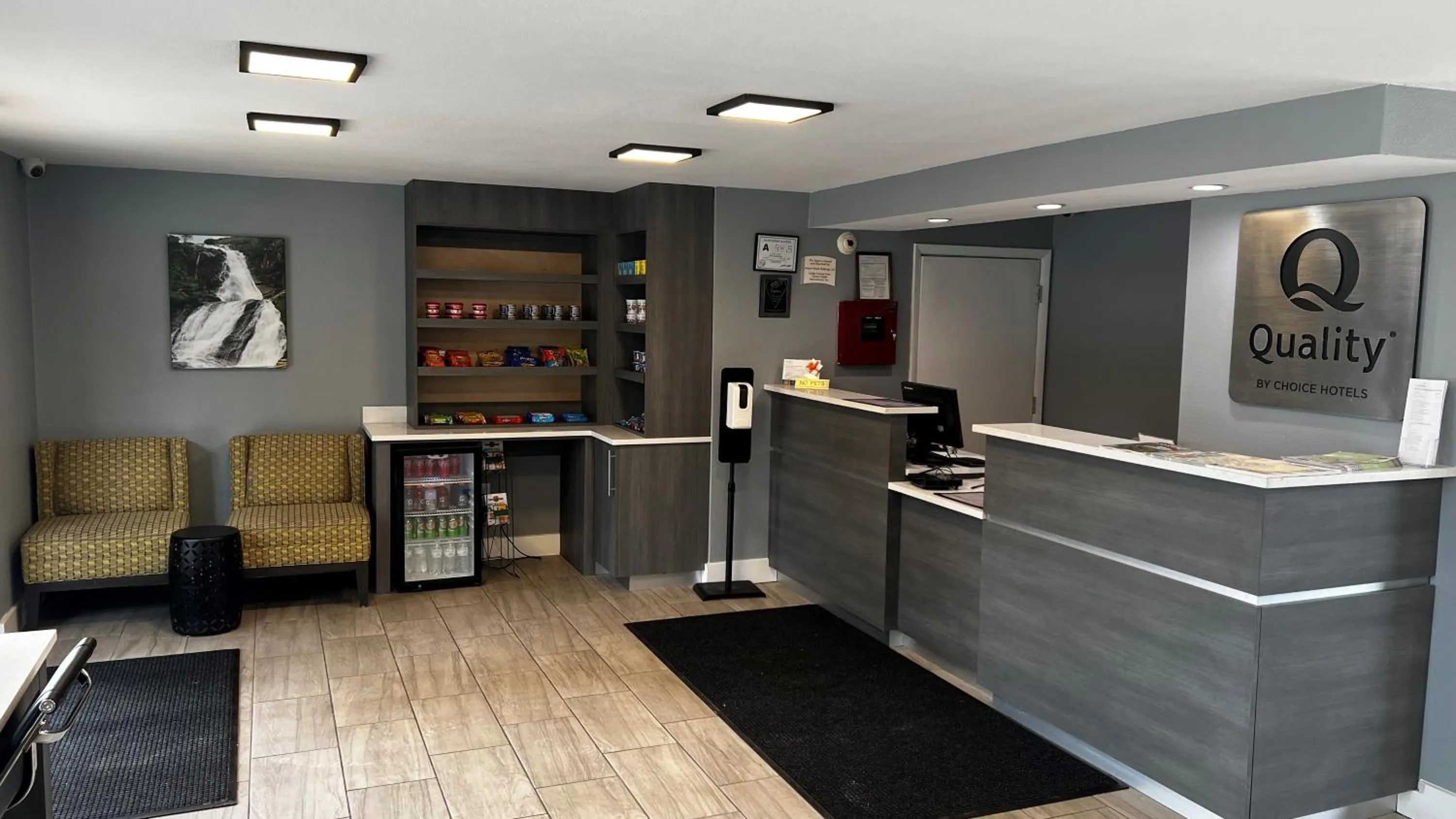Lobby or reception in Quality Inn Asheville Airport