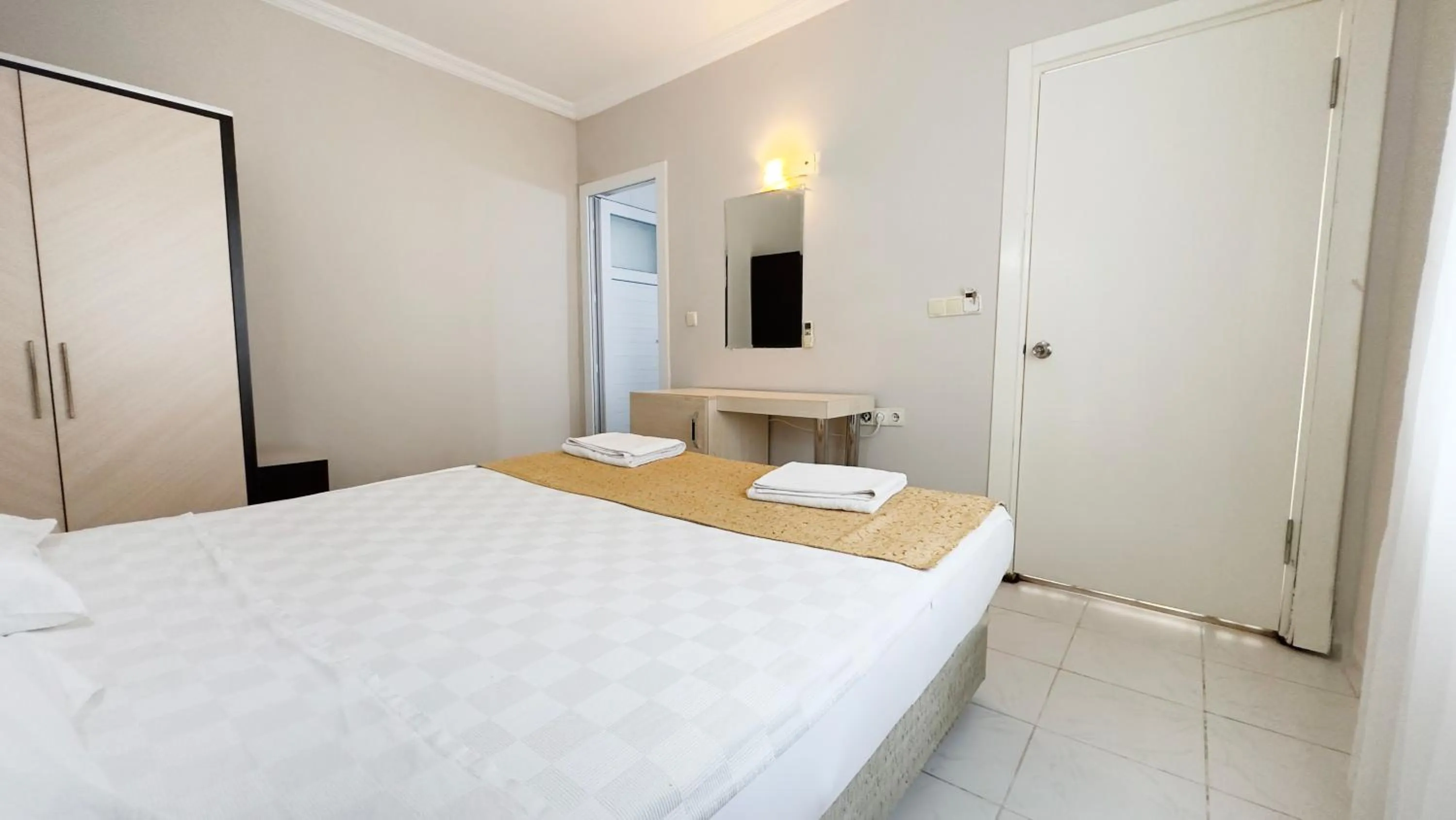 Bed in Side Beach Club