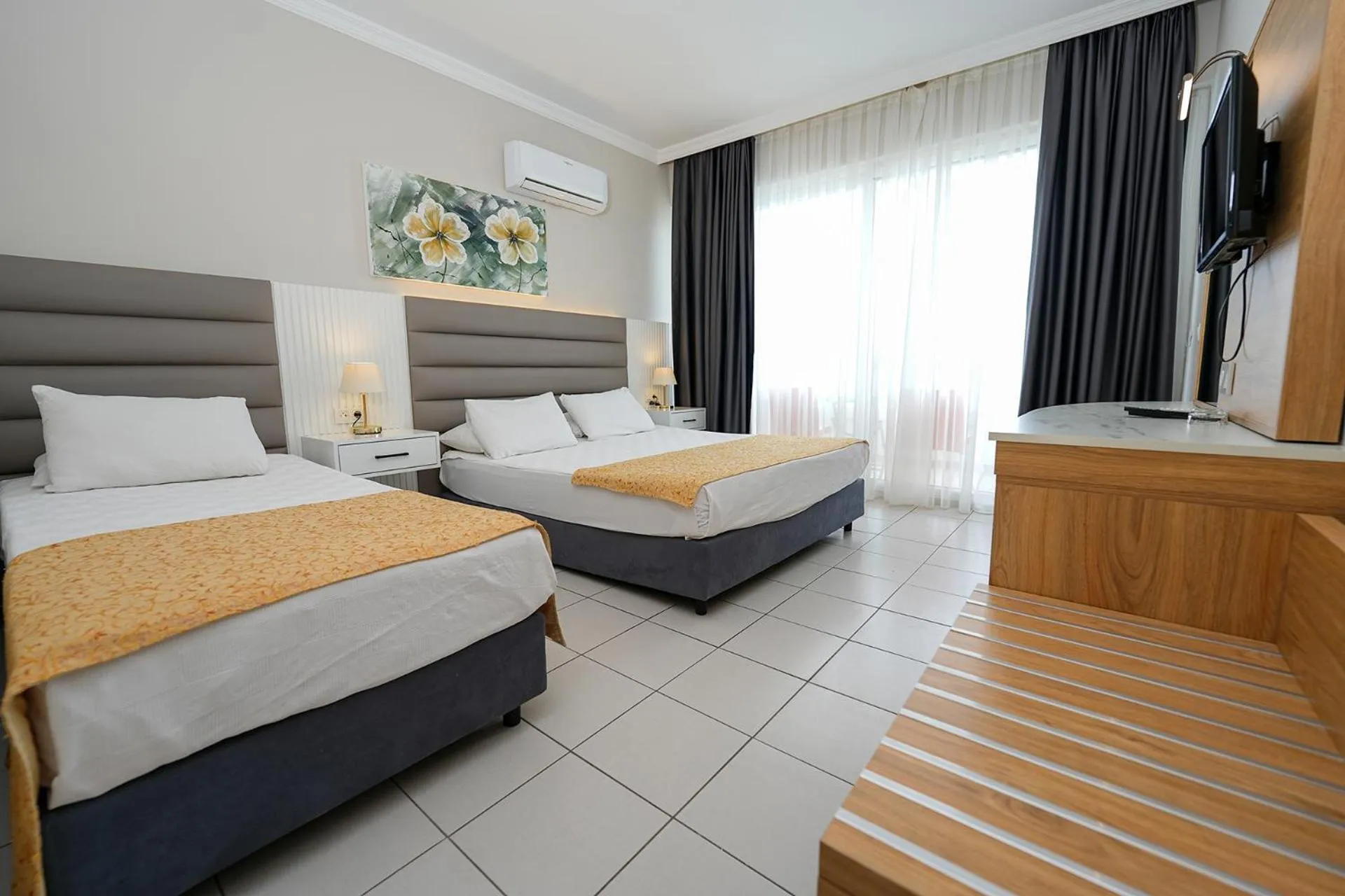 Bed in Side Beach Club