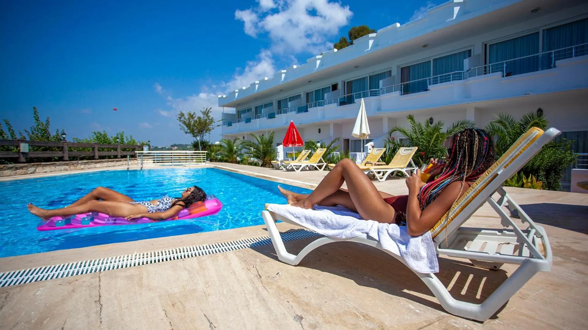 Day in Side Beach Club