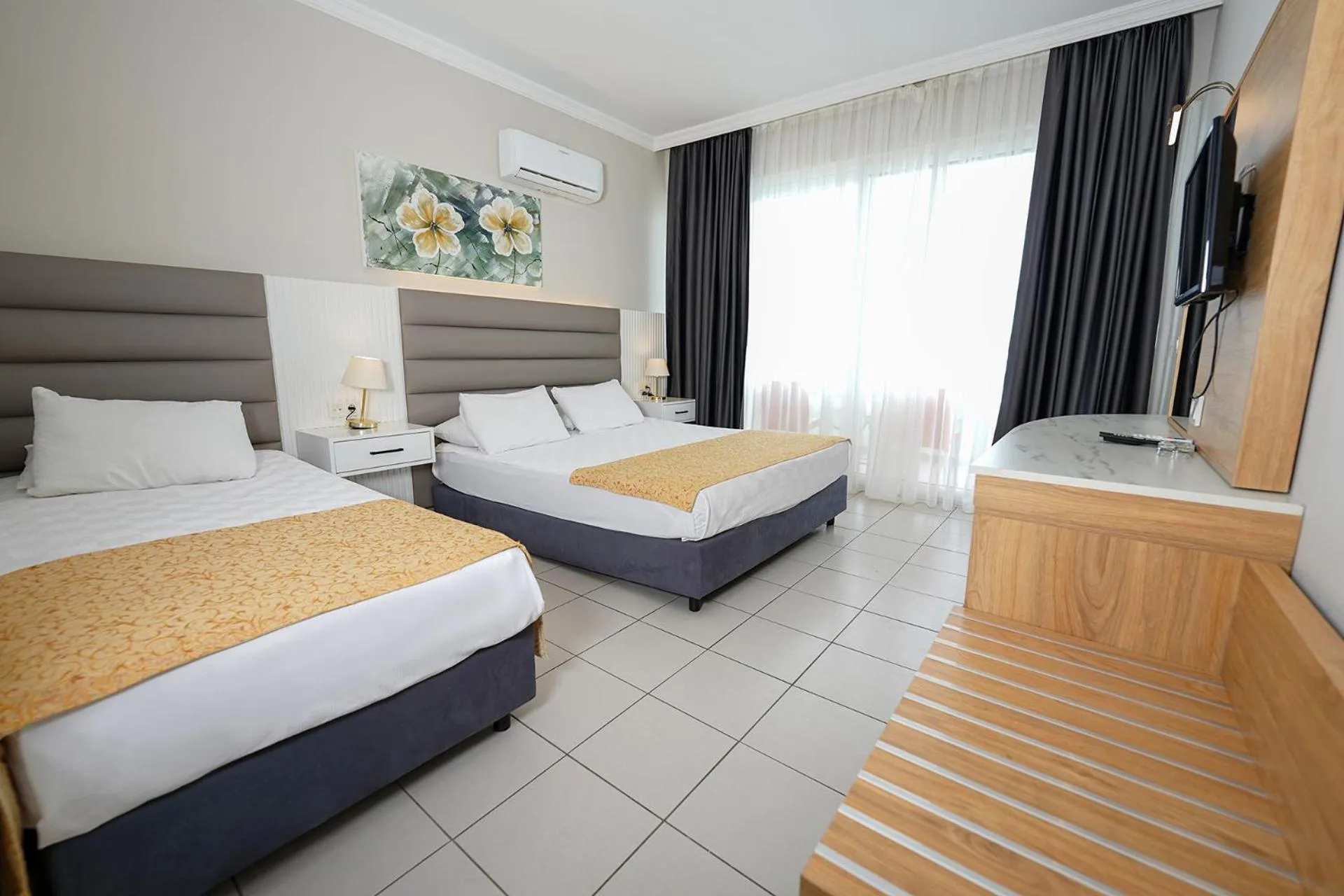 Bed in Side Beach Club