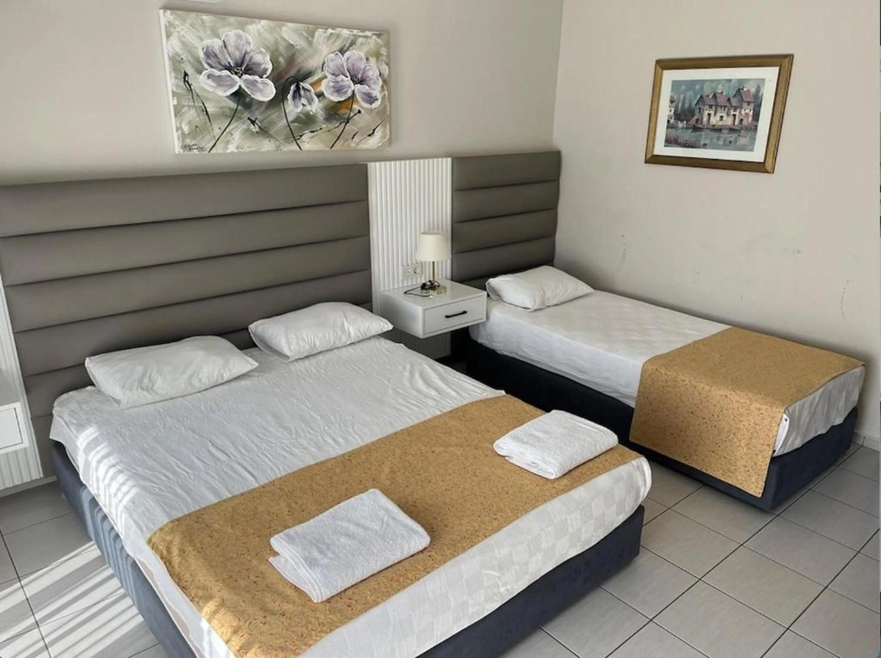 Bed in Side Beach Club