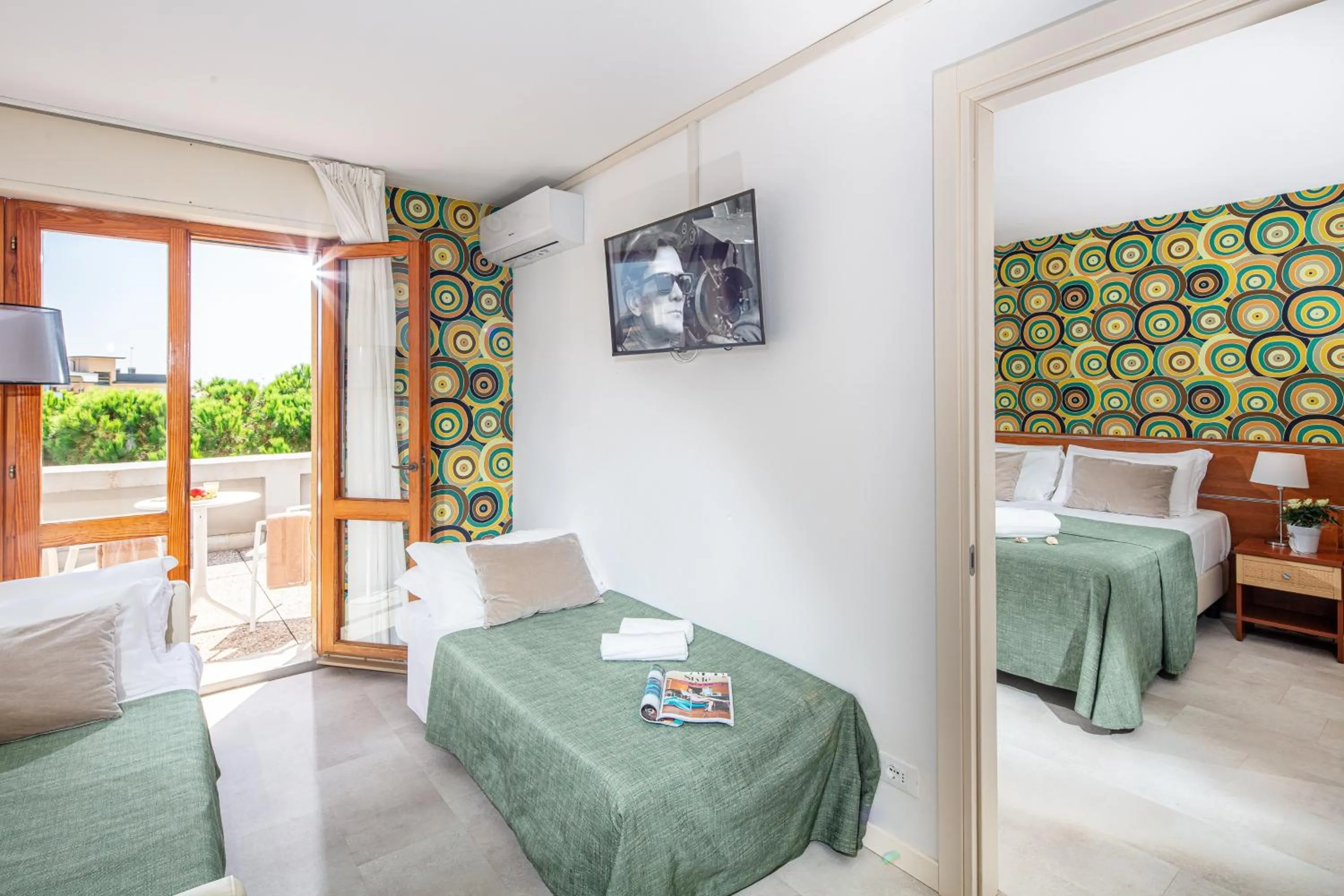 Restaurant/places to eat in Hotel Argentina