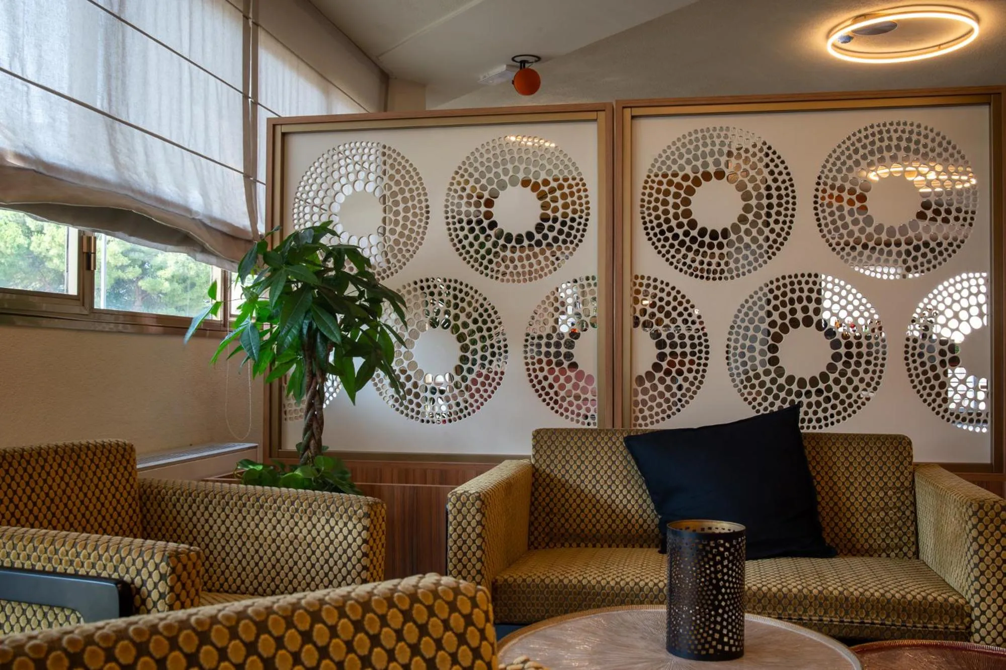 Restaurant/places to eat in Hotel Argentina